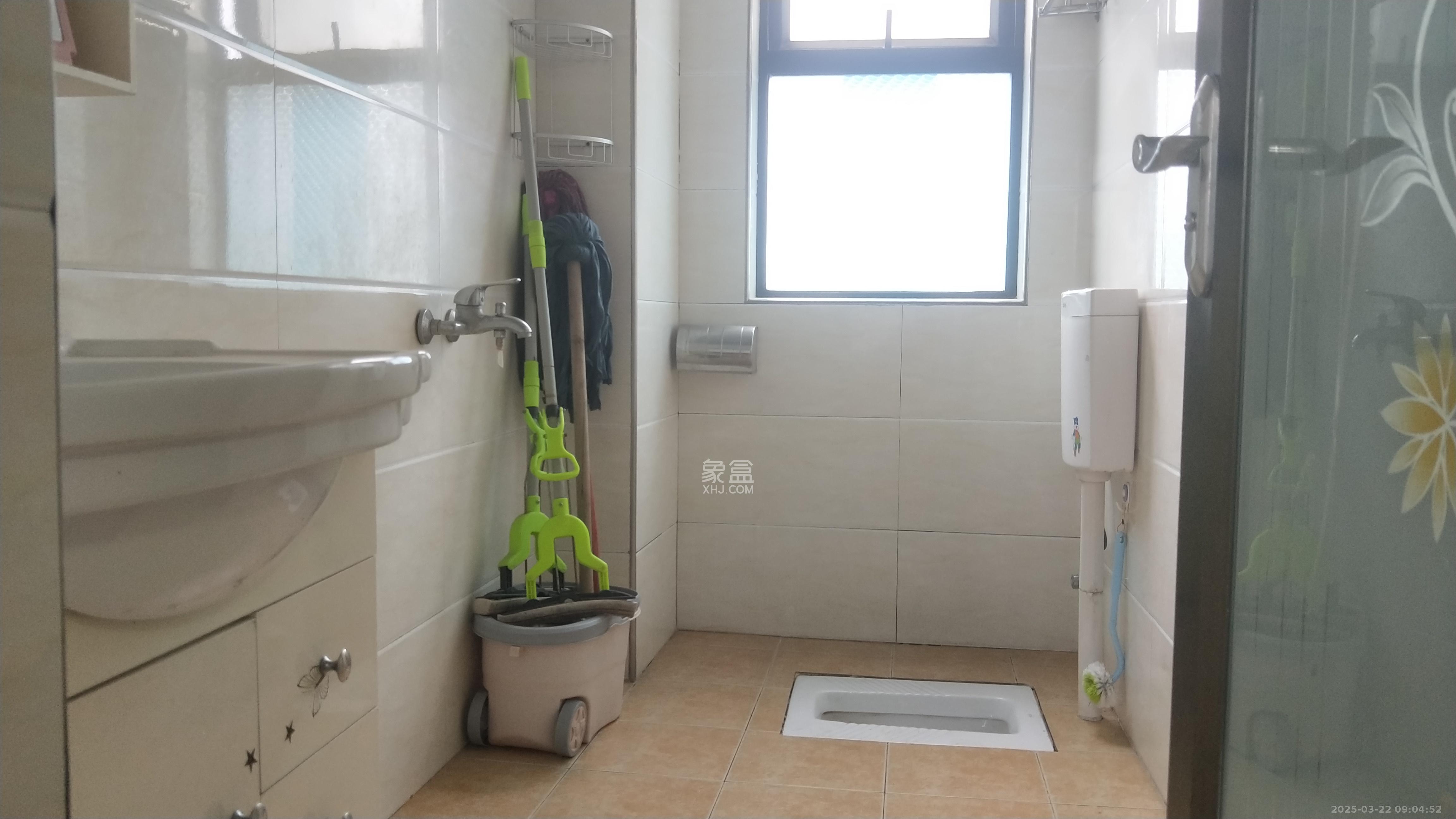 莱茵城 3室2厅1卫 2000.0元/月 莱茵城 3室2厅1卫 2000.0元/月室内图