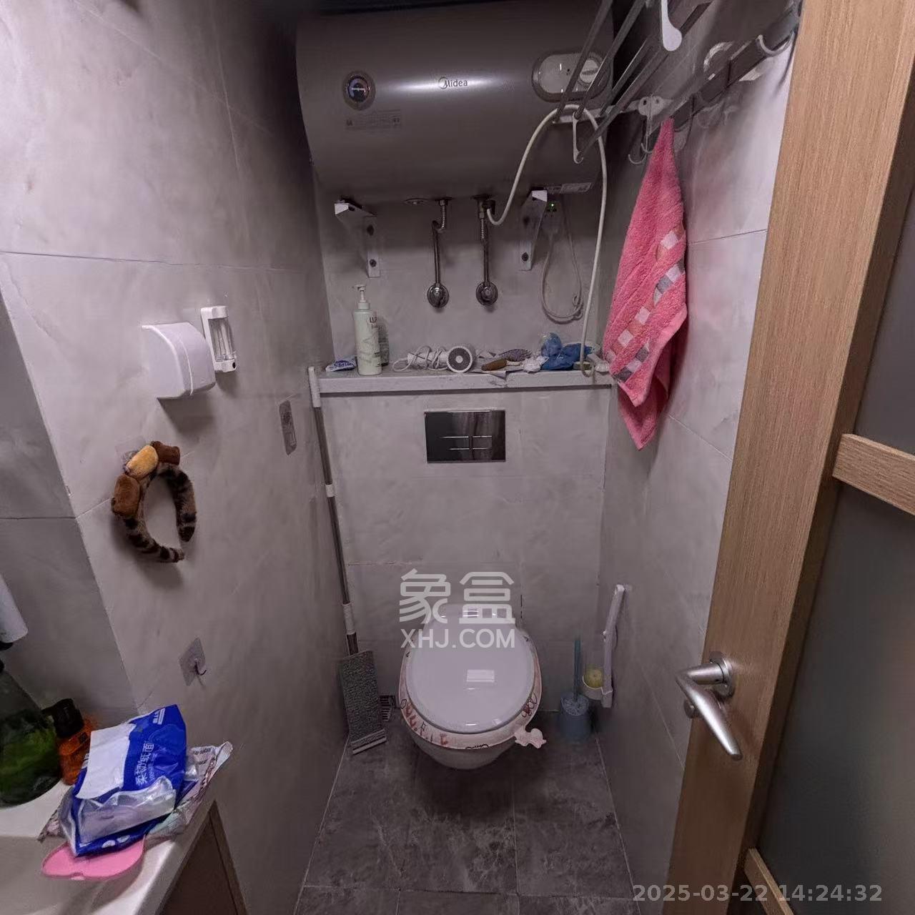 卓越浅水湾  1室1厅1卫   1700.00元/月室内图