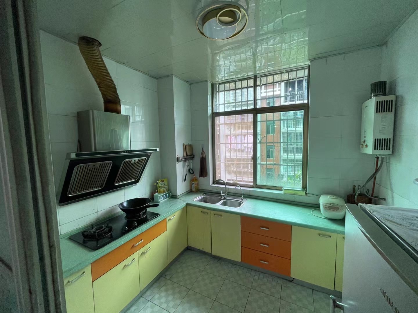 馨家苑小区  2室1厅1卫    39.8万 馨家苑小区  2室1厅1卫    39.8万室内图