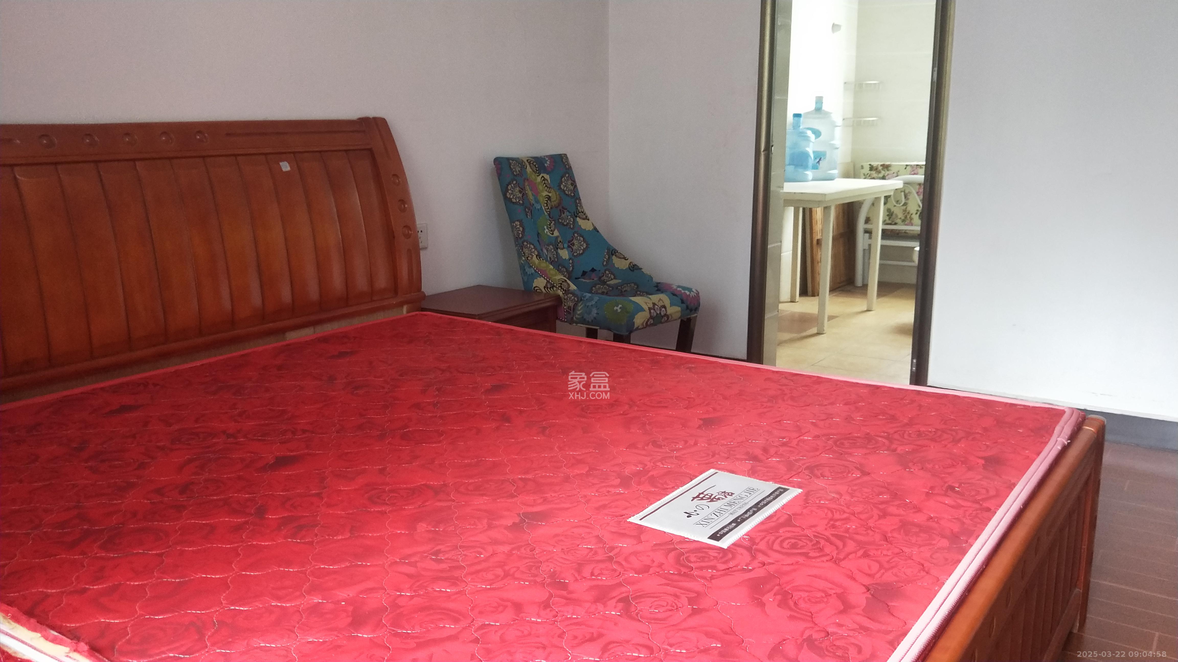 莱茵城 3室2厅1卫 2000.0元/月 莱茵城 3室2厅1卫 2000.0元/月室内图