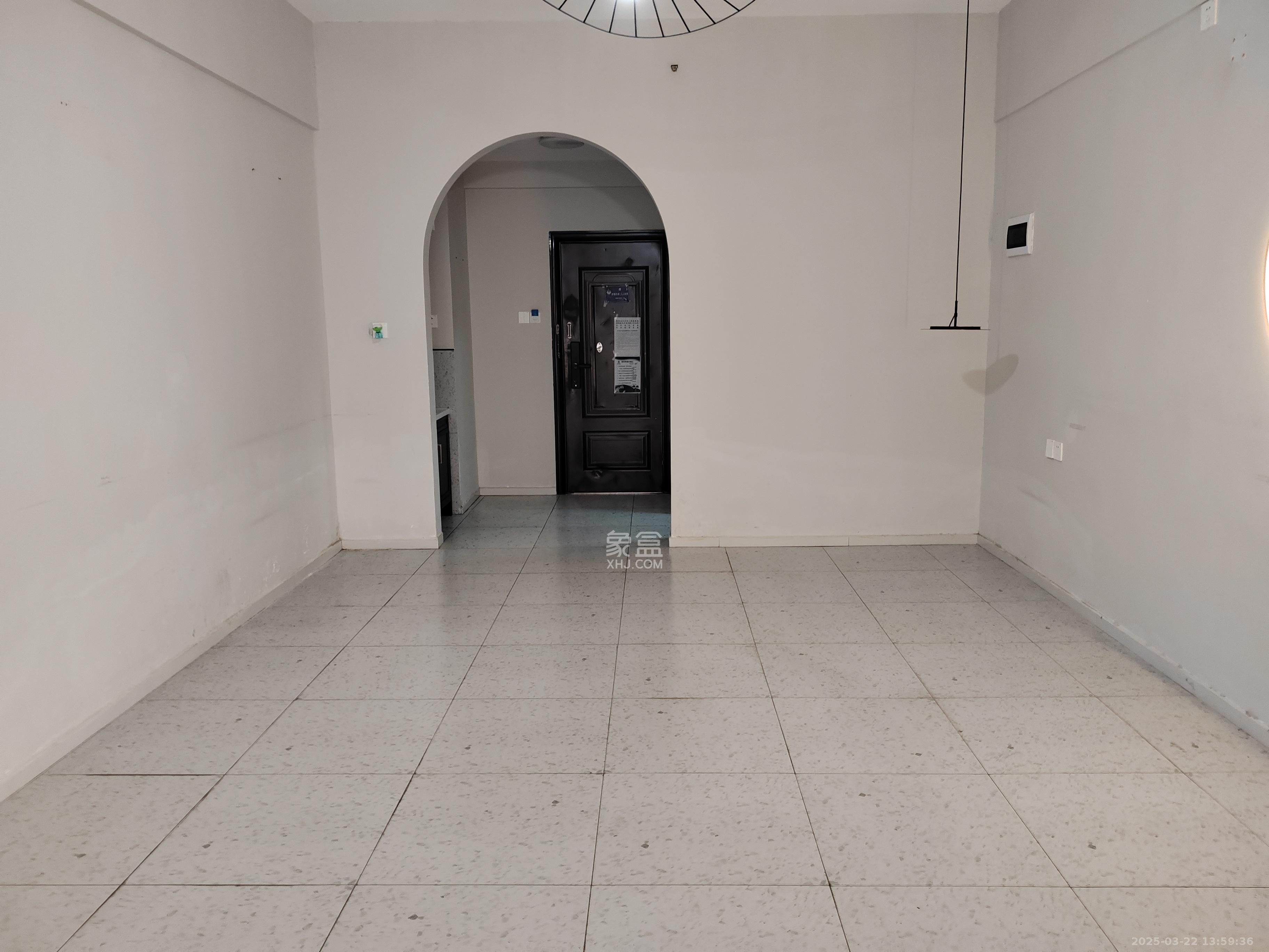 七彩丽都 1室1厅1卫 2000.0元/月 七彩丽都 1室1厅1卫 2000.0元/月室内图