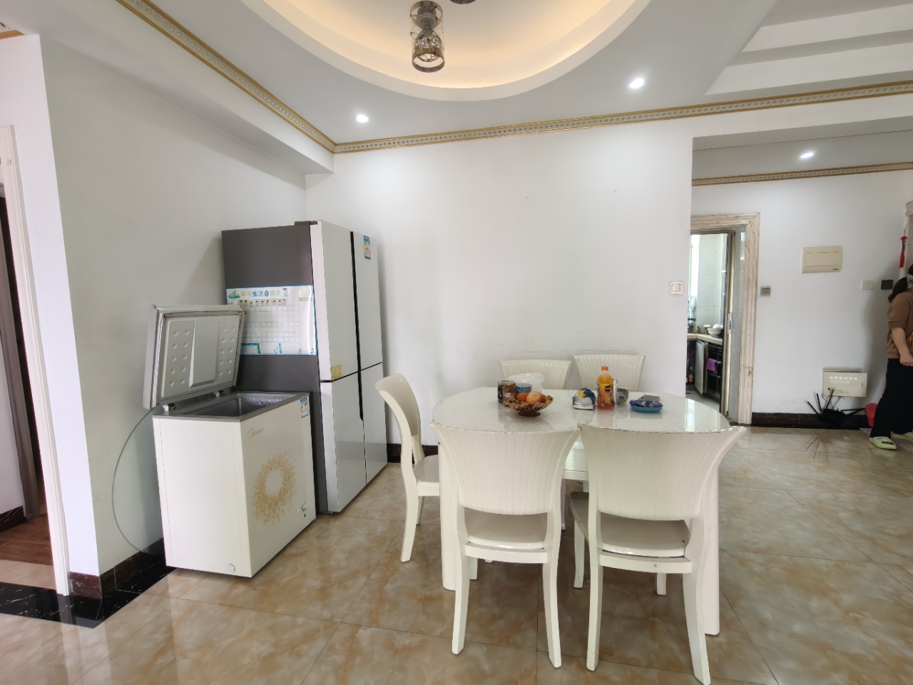 阳光巴洛克广场 3室2厅2卫 2800.0元/月 阳光巴洛克广场 3室2厅2卫 2800.0元/月室内图