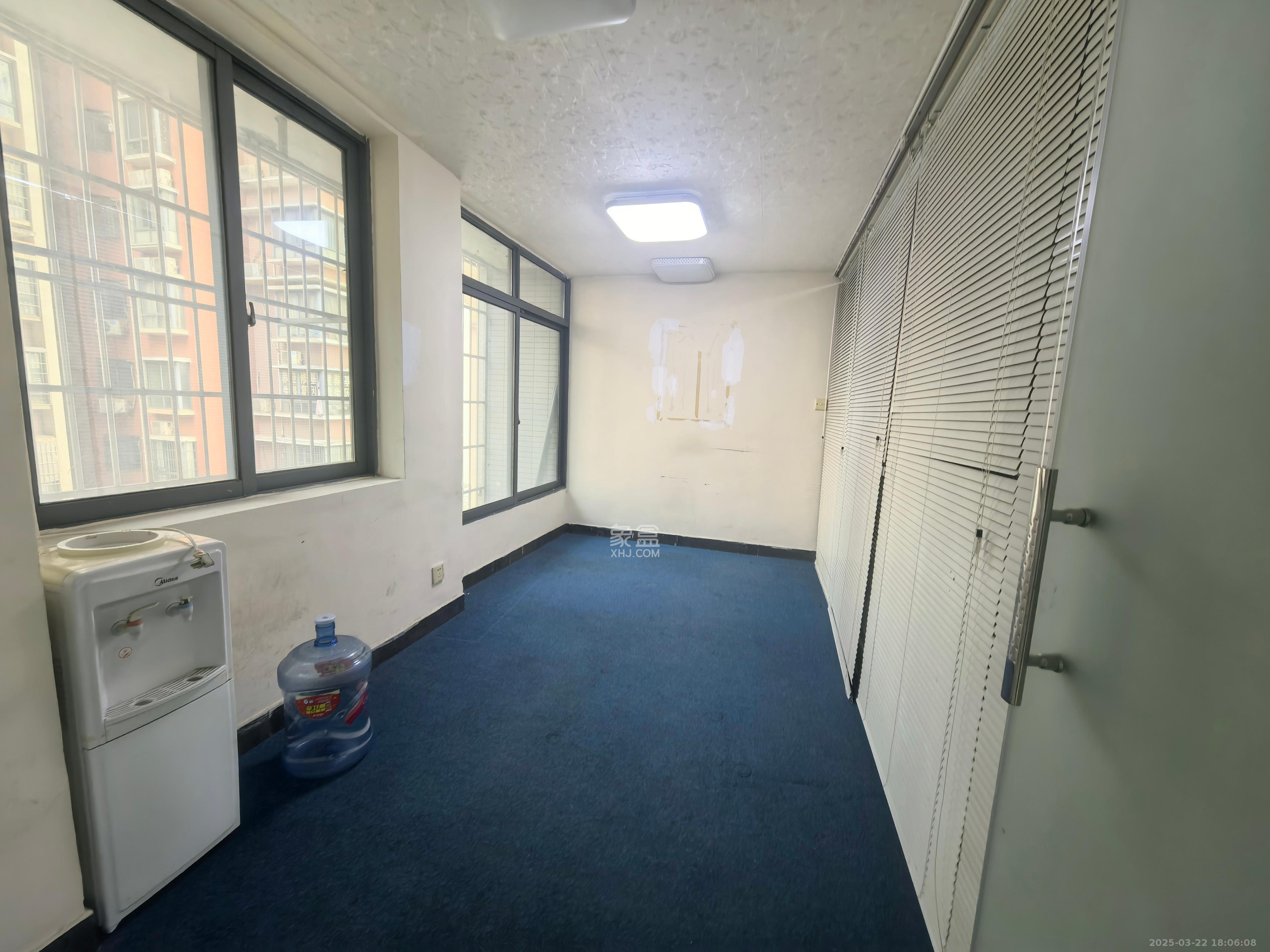 芙蓉蓉苑 2室2厅1卫 2300.0元/月 芙蓉蓉苑 2室2厅1卫 2300.0元/月室内图