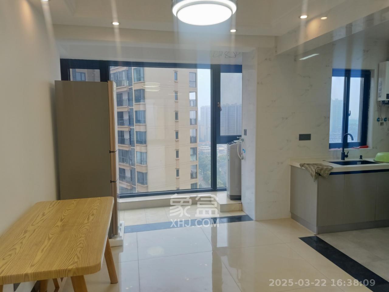 中建嘉和城  3室2厅2卫   2500.00元/月室内图