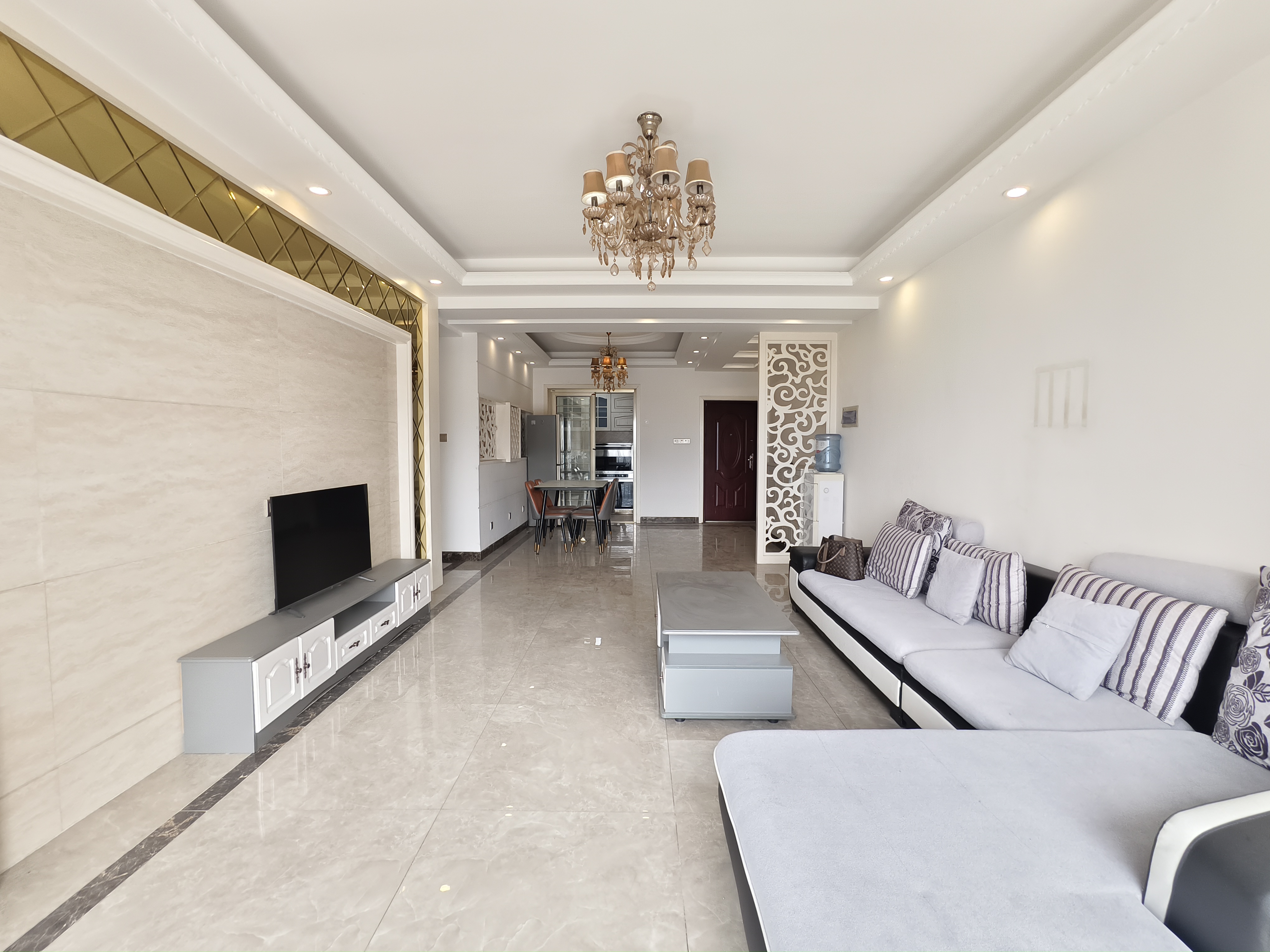 山城上品 1室0厅0卫 1800.0元/月 山城上品 1室0厅0卫 1800.0元/月户型图