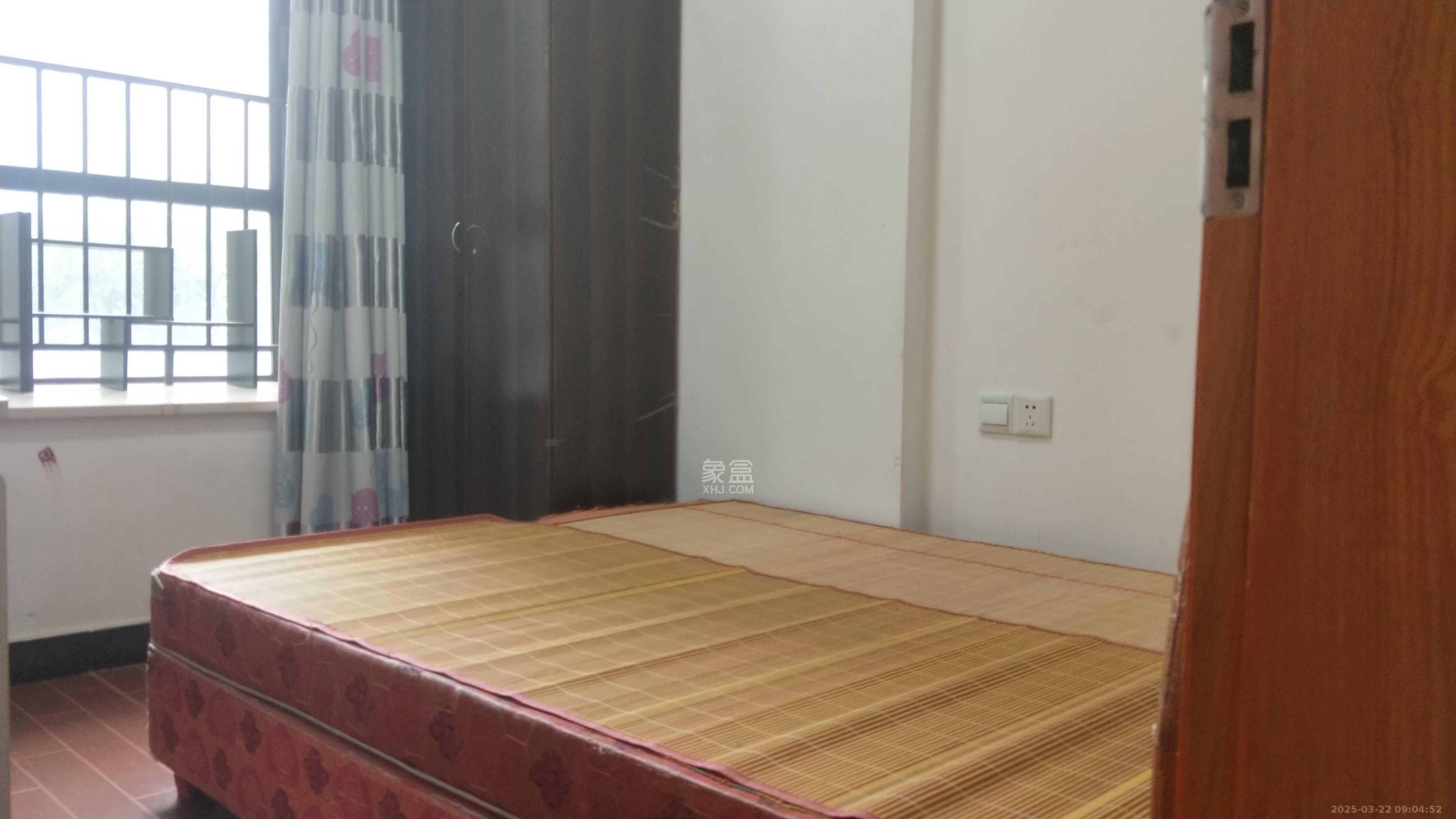 莱茵城 3室2厅1卫 2000.0元/月 莱茵城 3室2厅1卫 2000.0元/月室内图