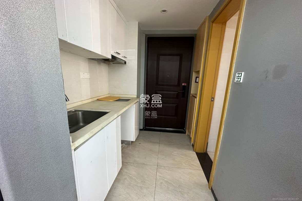 中海国际二期  1室1厅1卫    1200.0元/月 中海国际二期  1室1厅1卫    1200.0元/月室内图