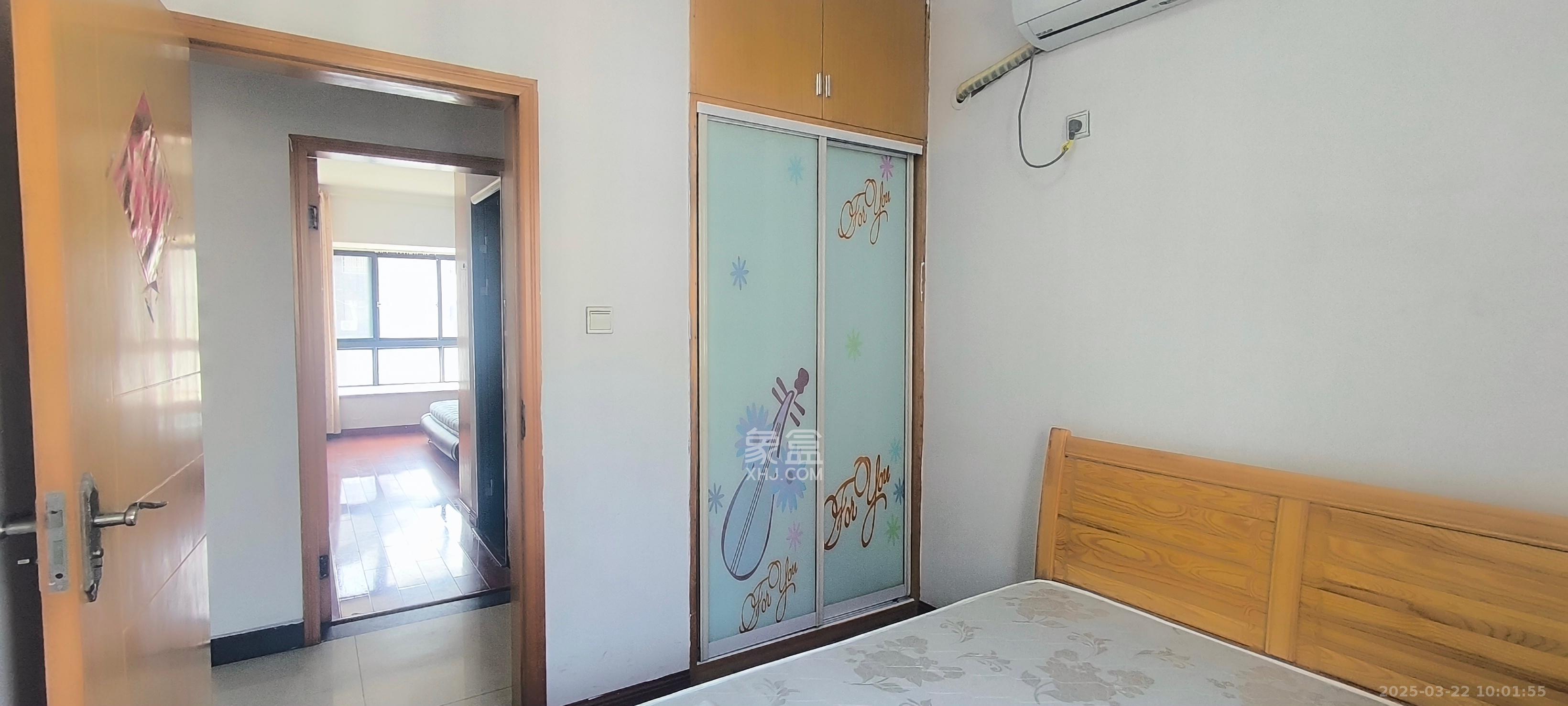 嘉宇盛世华章  3室2厅2卫   2600.00元/月室内图