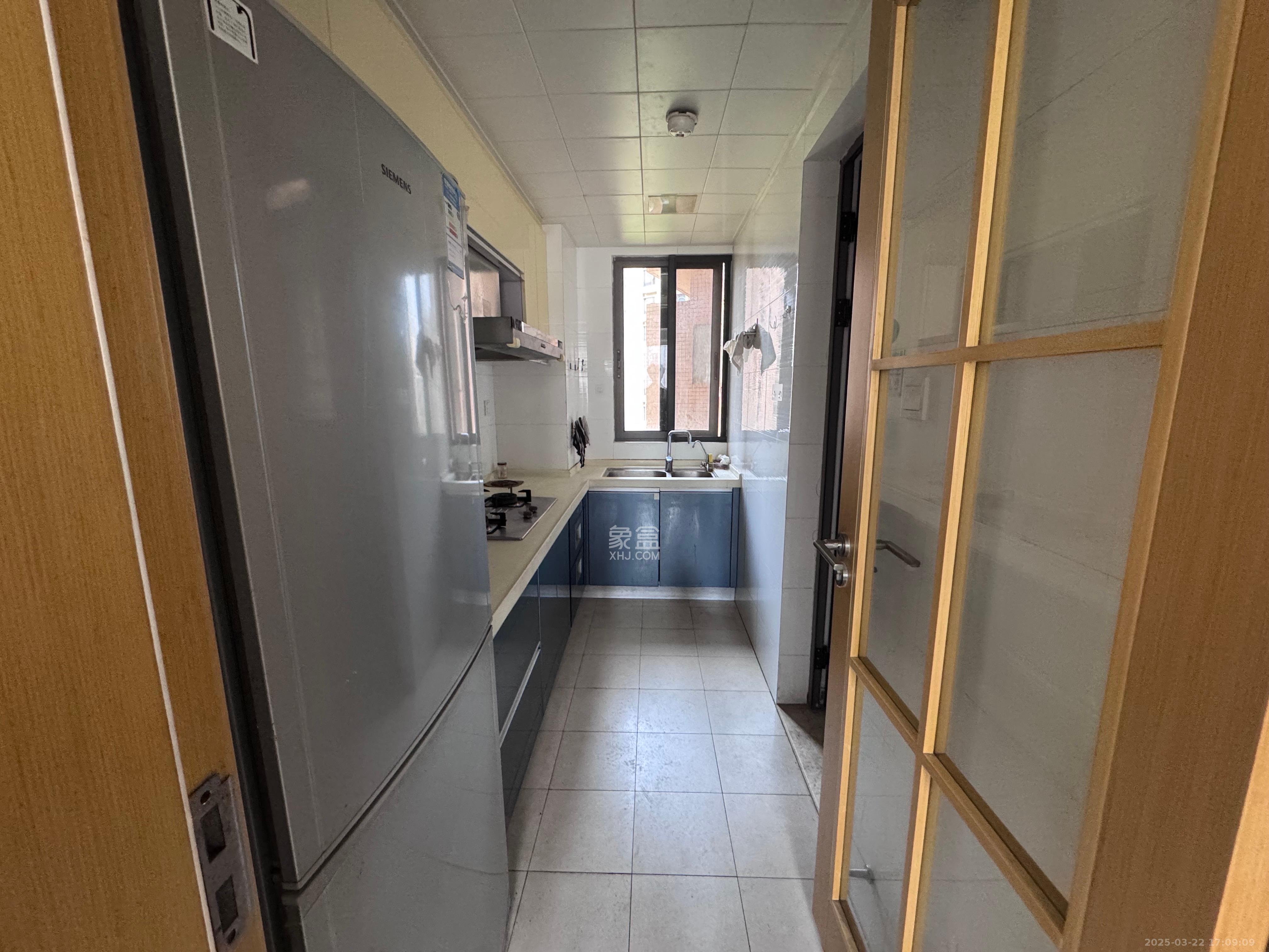 珠江花城四期花盛 2室1厅1卫 2300.0元/月 珠江花城四期花盛 2室1厅1卫 2300.0元/月室内图