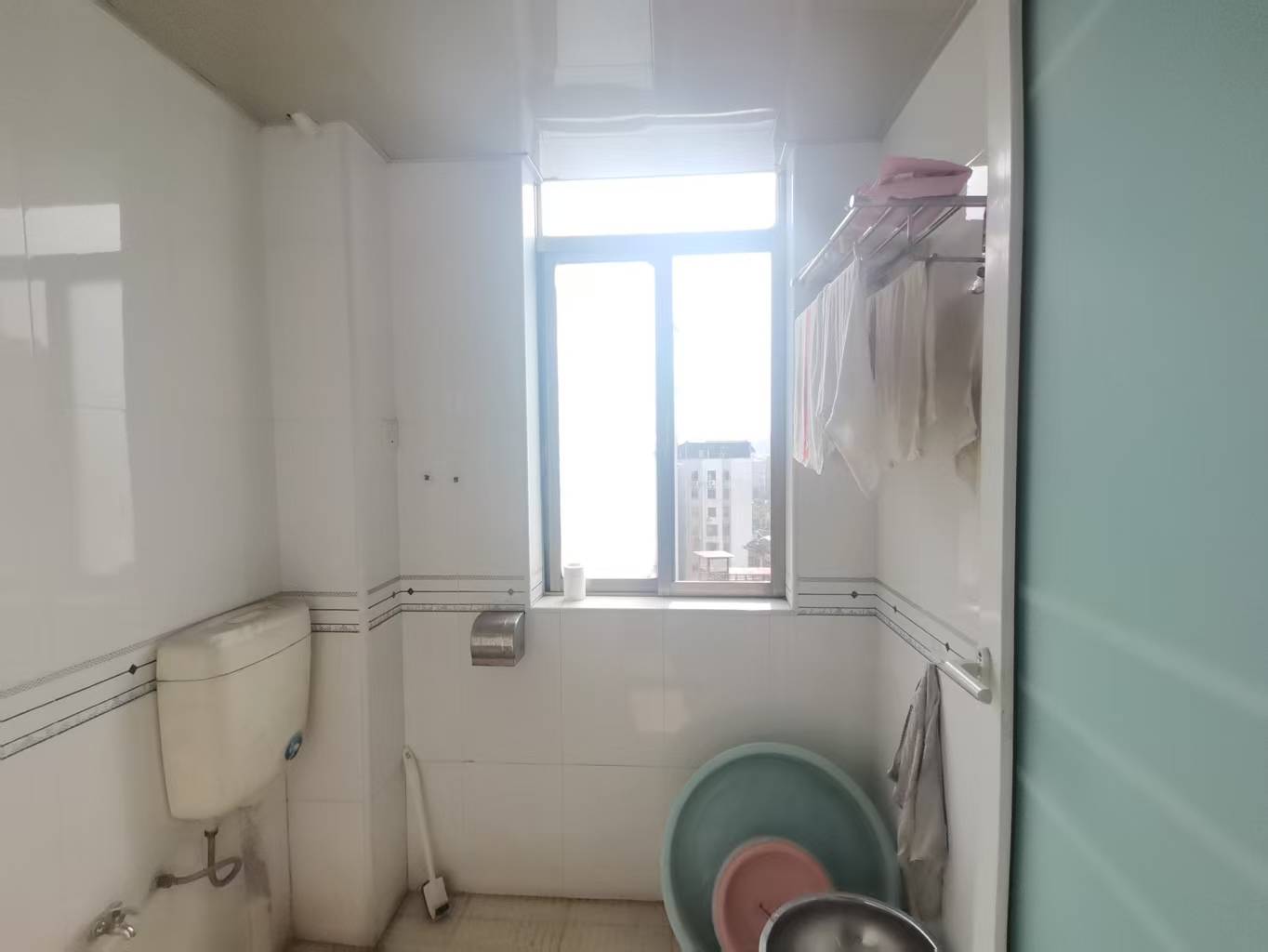 梓怡华盛家园 3室2厅2卫 1800.0元/月 梓怡华盛家园 3室2厅2卫 1800.0元/月室内图