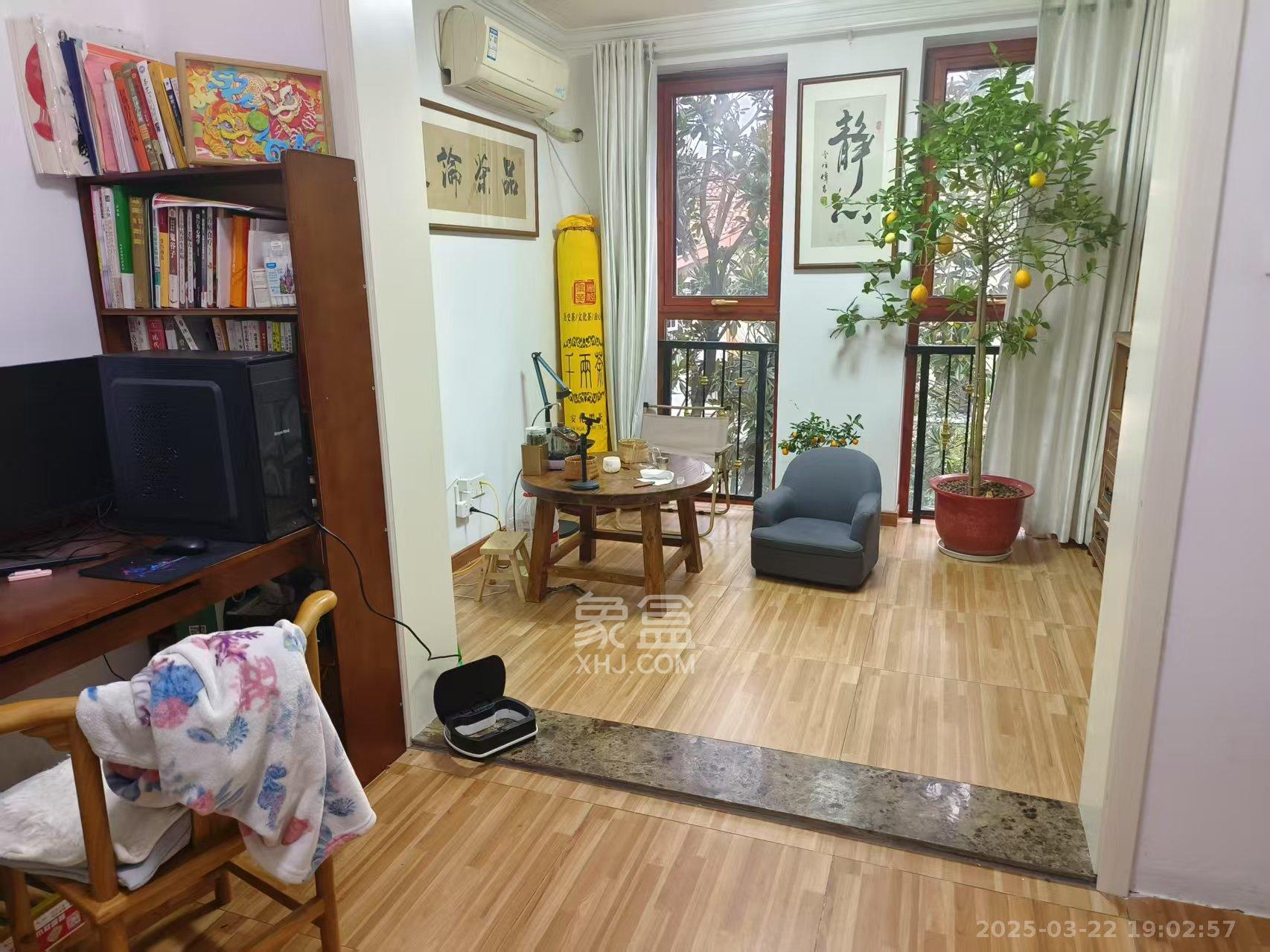 麓山恋迪亚溪谷  8室3厅4卫   6000.00元/月室内图
