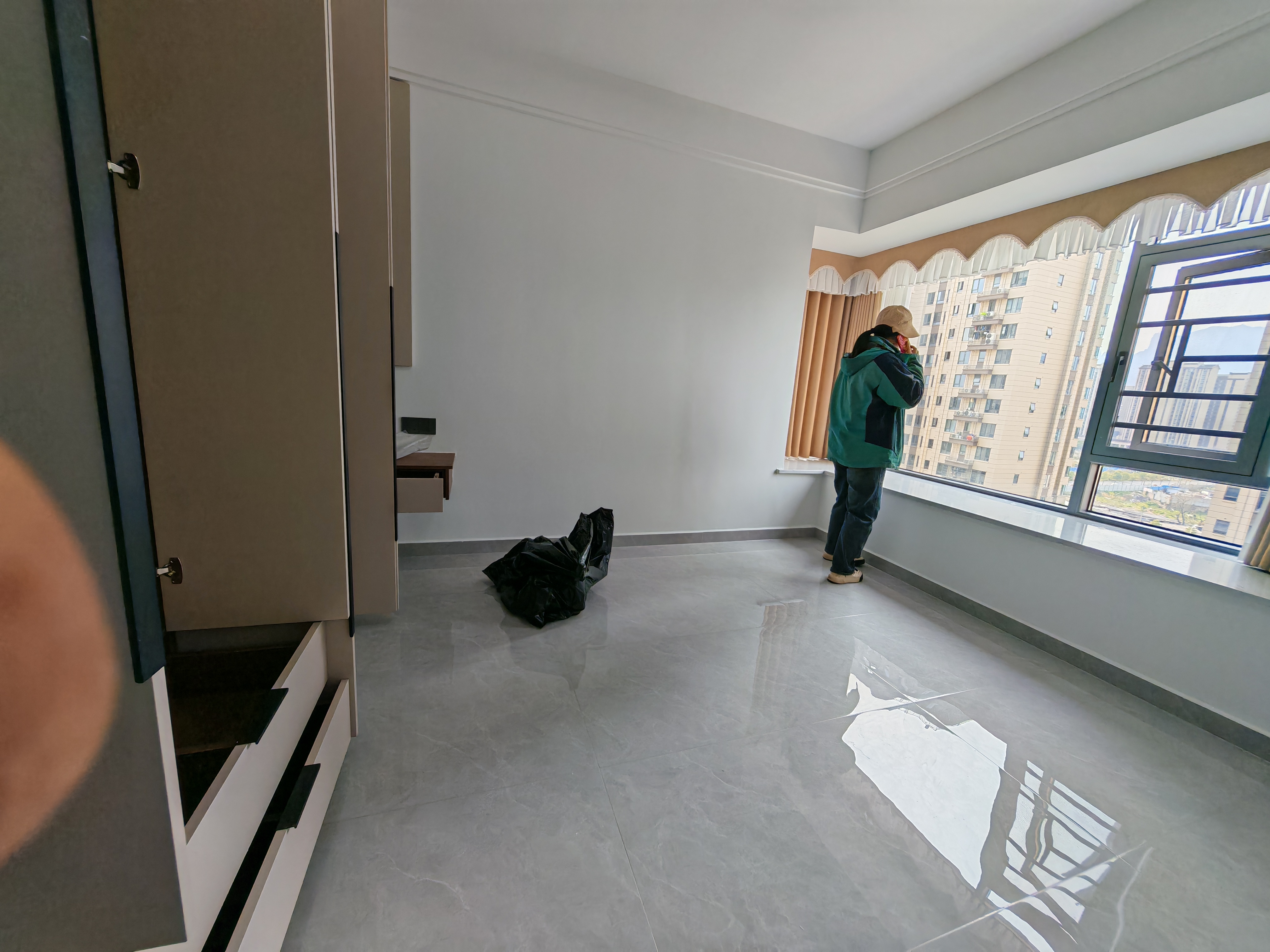 荣盛花语书苑 3室2厅2卫 2200.0元/月 荣盛花语书苑 3室2厅2卫 2200.0元/月室内图