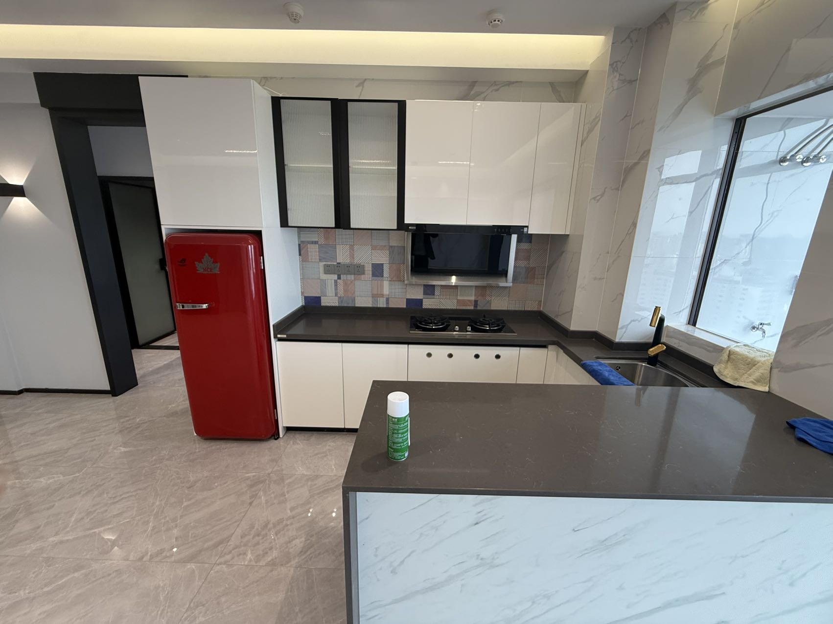 华润中心 2室2厅1卫 195.0万 华润中心 2室2厅1卫 195.0万室内图