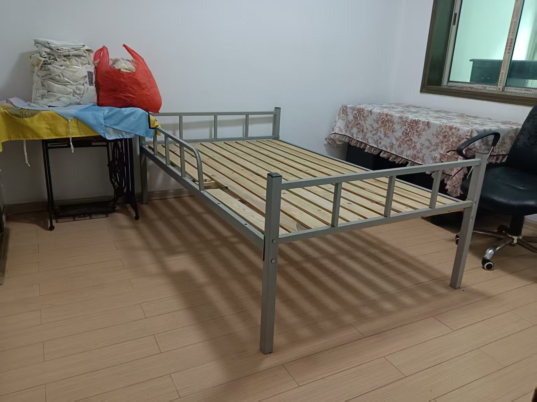 立新长湖安置区（水映豪廷安置房)  4室2厅1卫   1400.00元/月室内图