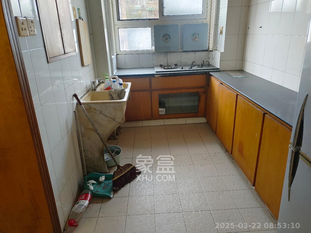 桂花二村 1室0厅0卫 1200.0元/月 桂花二村 1室0厅0卫 1200.0元/月室内图