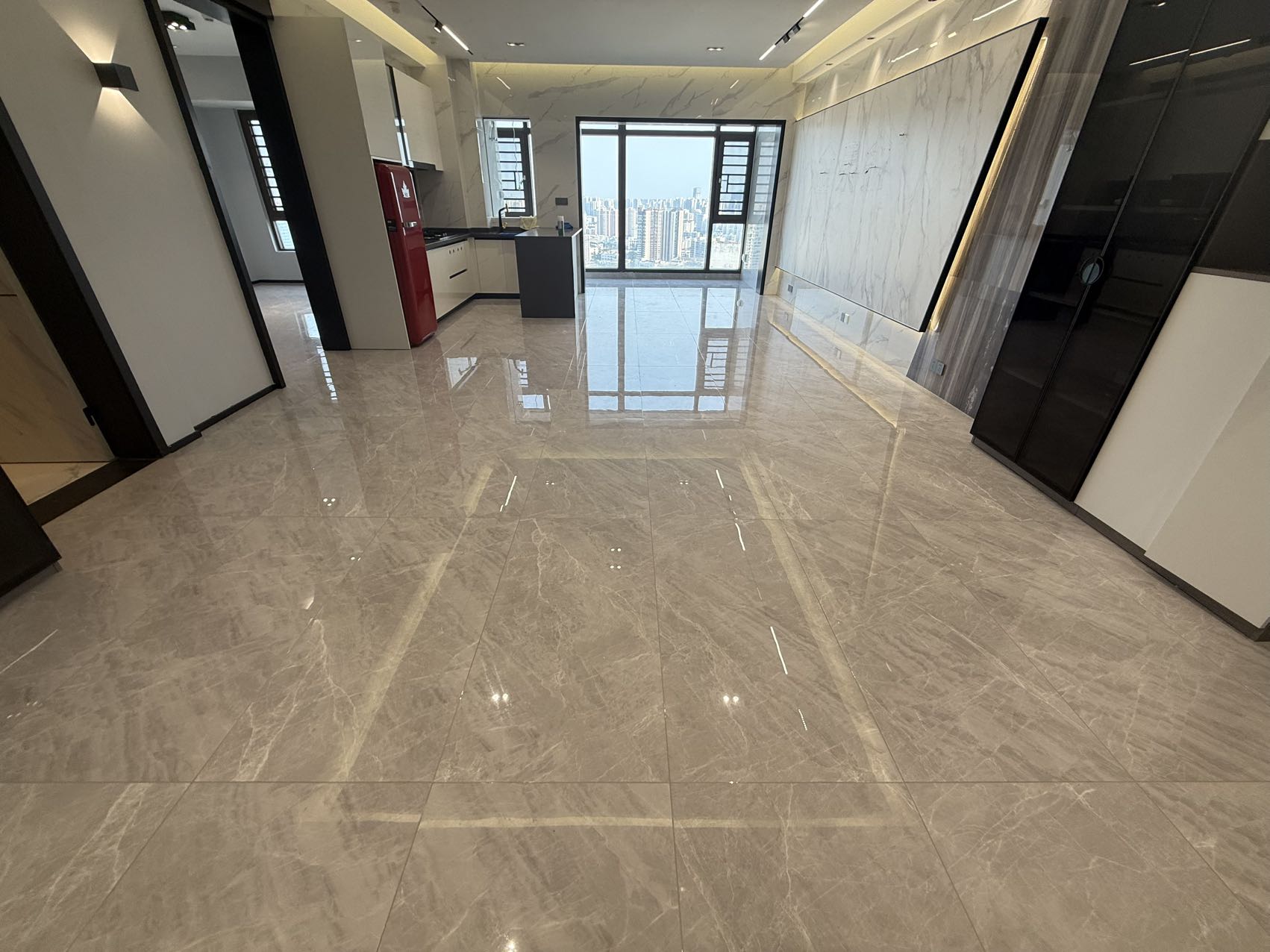 华润中心 2室2厅1卫 195.0万 华润中心 2室2厅1卫 195.0万室内图