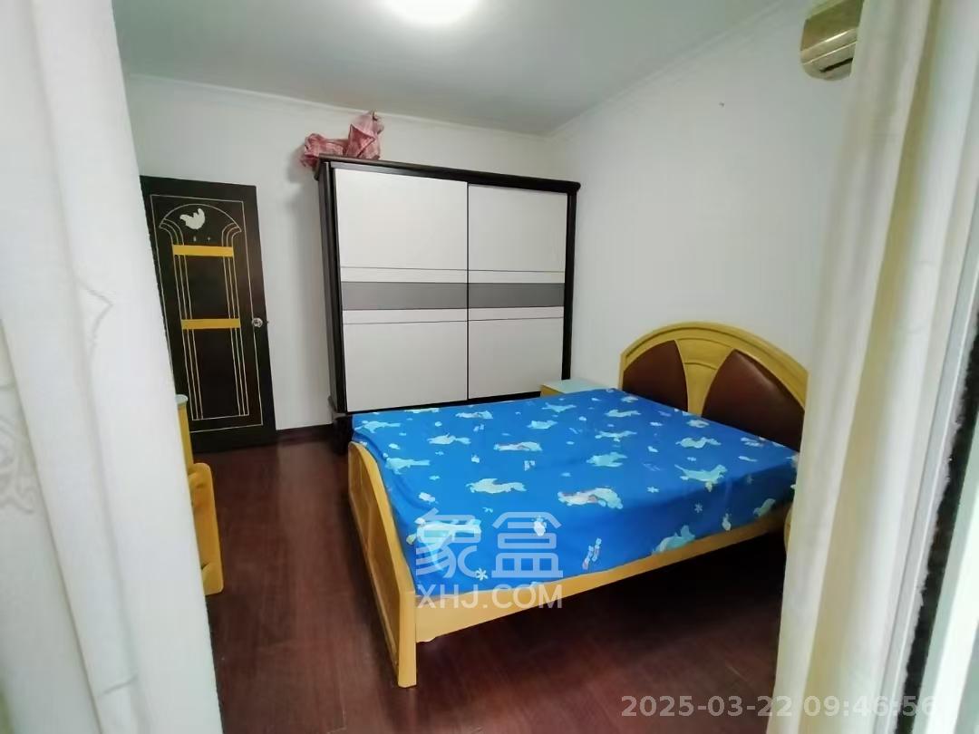 新星小区  3室2厅2卫   1800.00元/月室内图