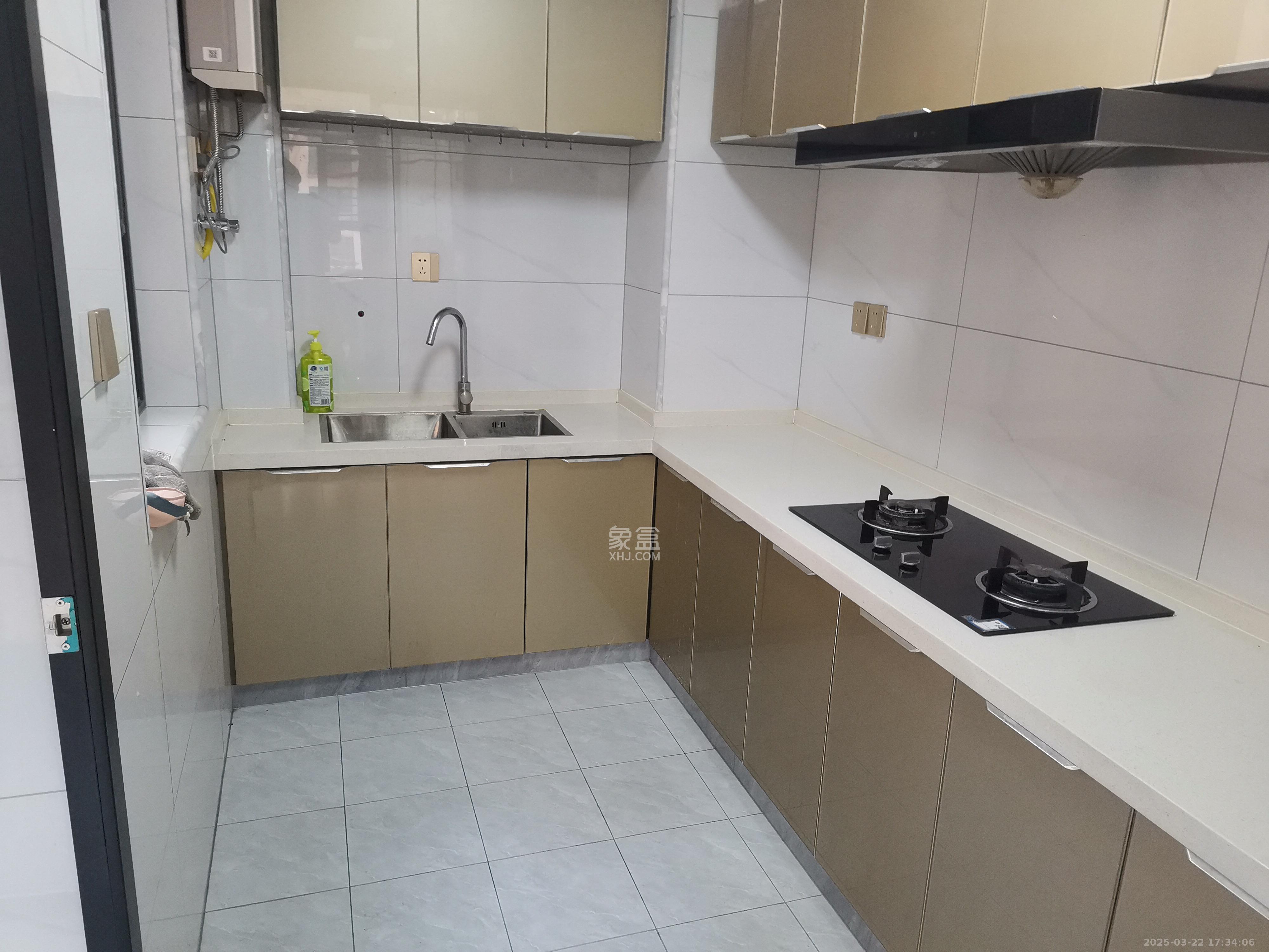 洋湖明园一期 3室2厅2卫 2600.0元/月 洋湖明园一期 3室2厅2卫 2600.0元/月室内图