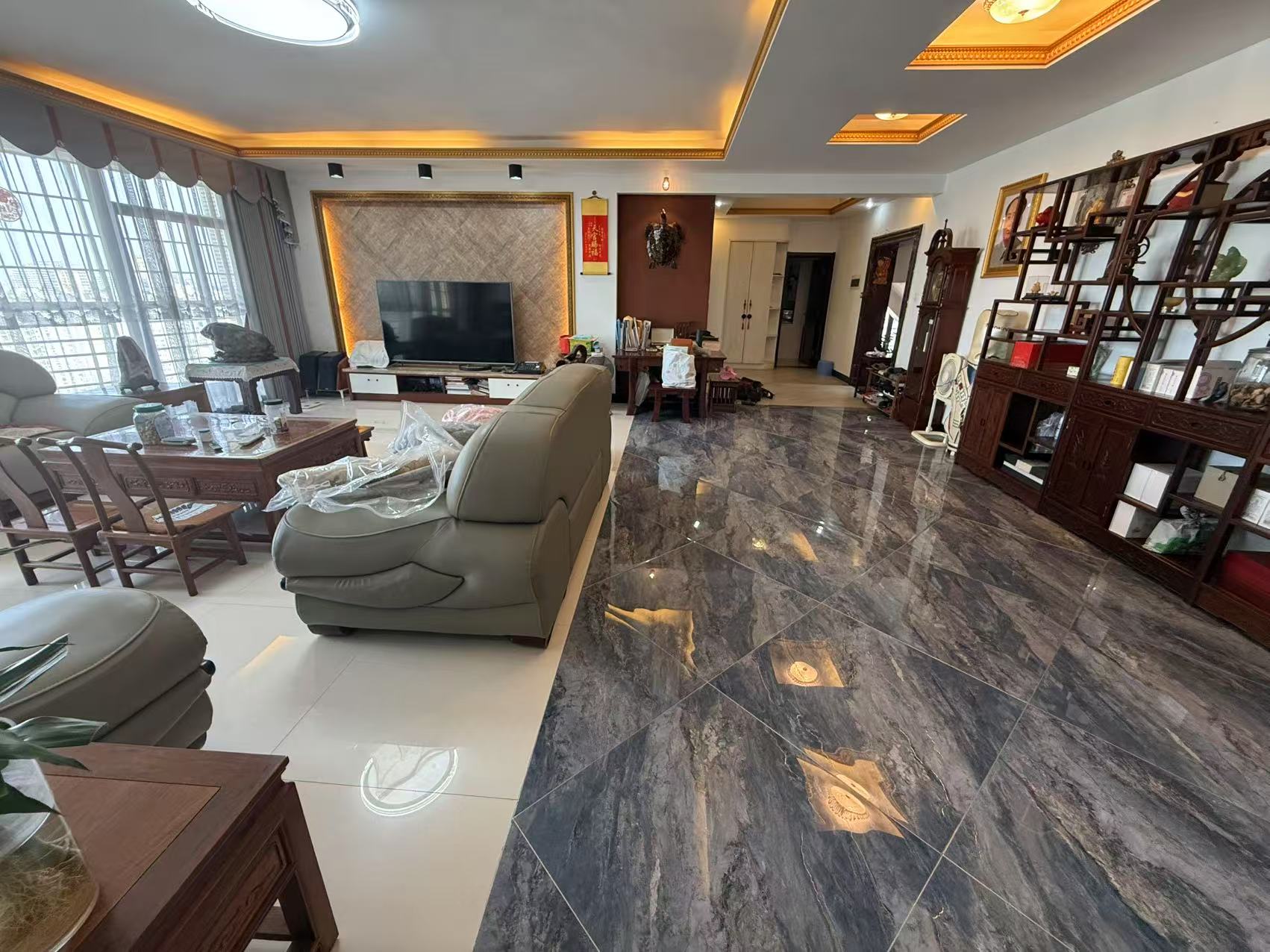 丽晶温泉海景花园一期(别名:丽晶维港、丽晶海景花园) 5室2厅2卫 315.0万 丽晶温泉海景花园一期(别名:丽晶维港、丽晶海景花园) 5室2厅2卫 315.0万室内图