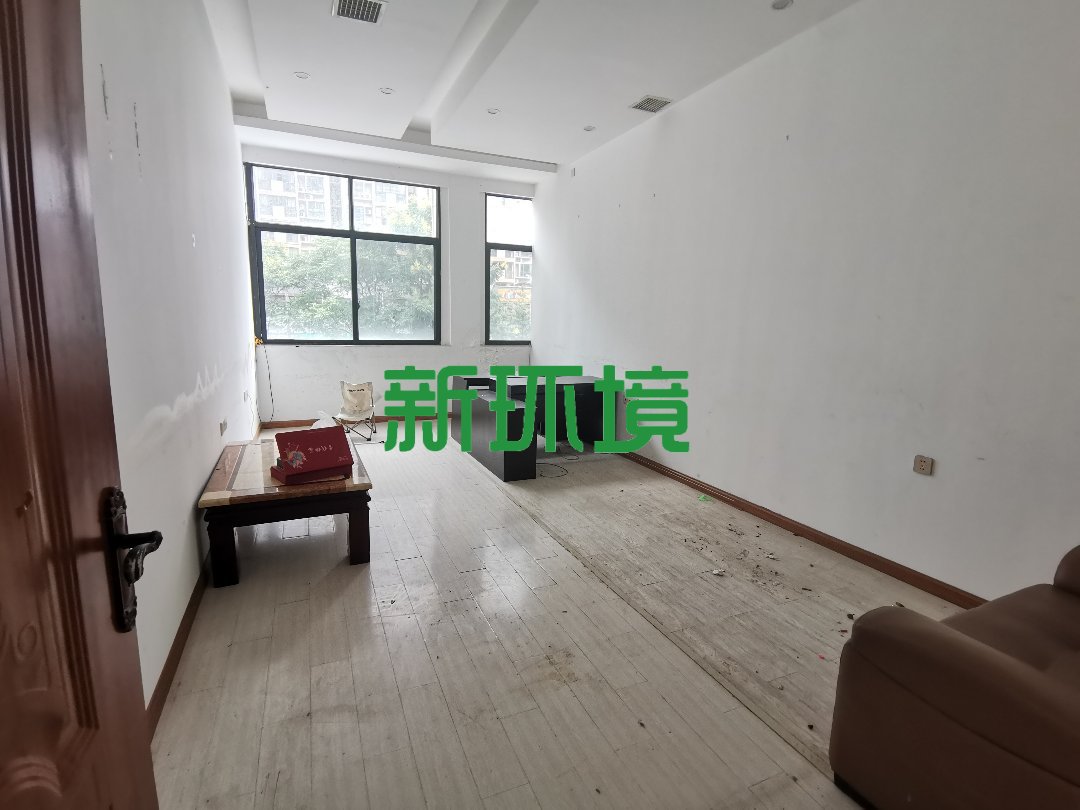 山水印象  10室1厅1卫   26666.00元/月室内图