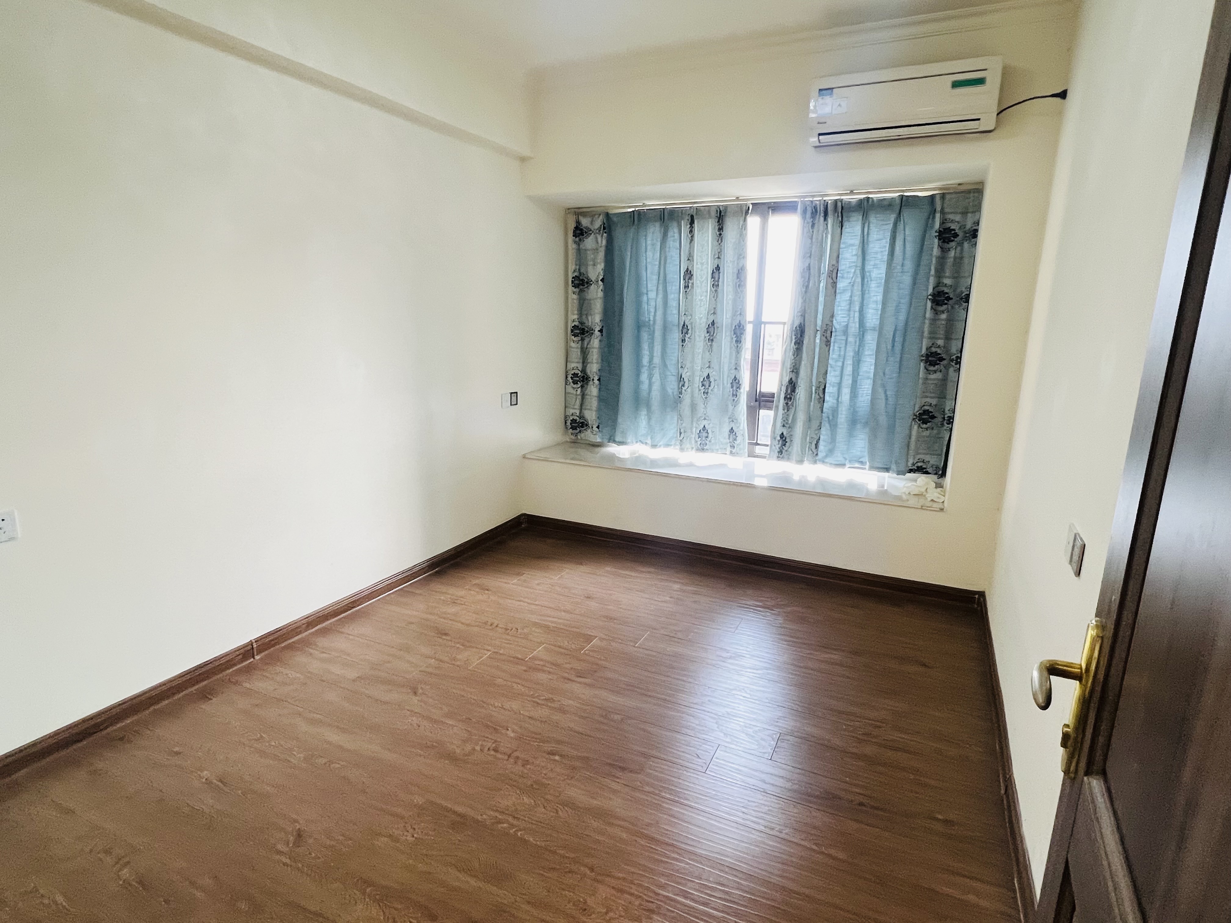 碧桂园 4室2厅2卫 1700.0元/月 碧桂园 4室2厅2卫 1700.0元/月室内图