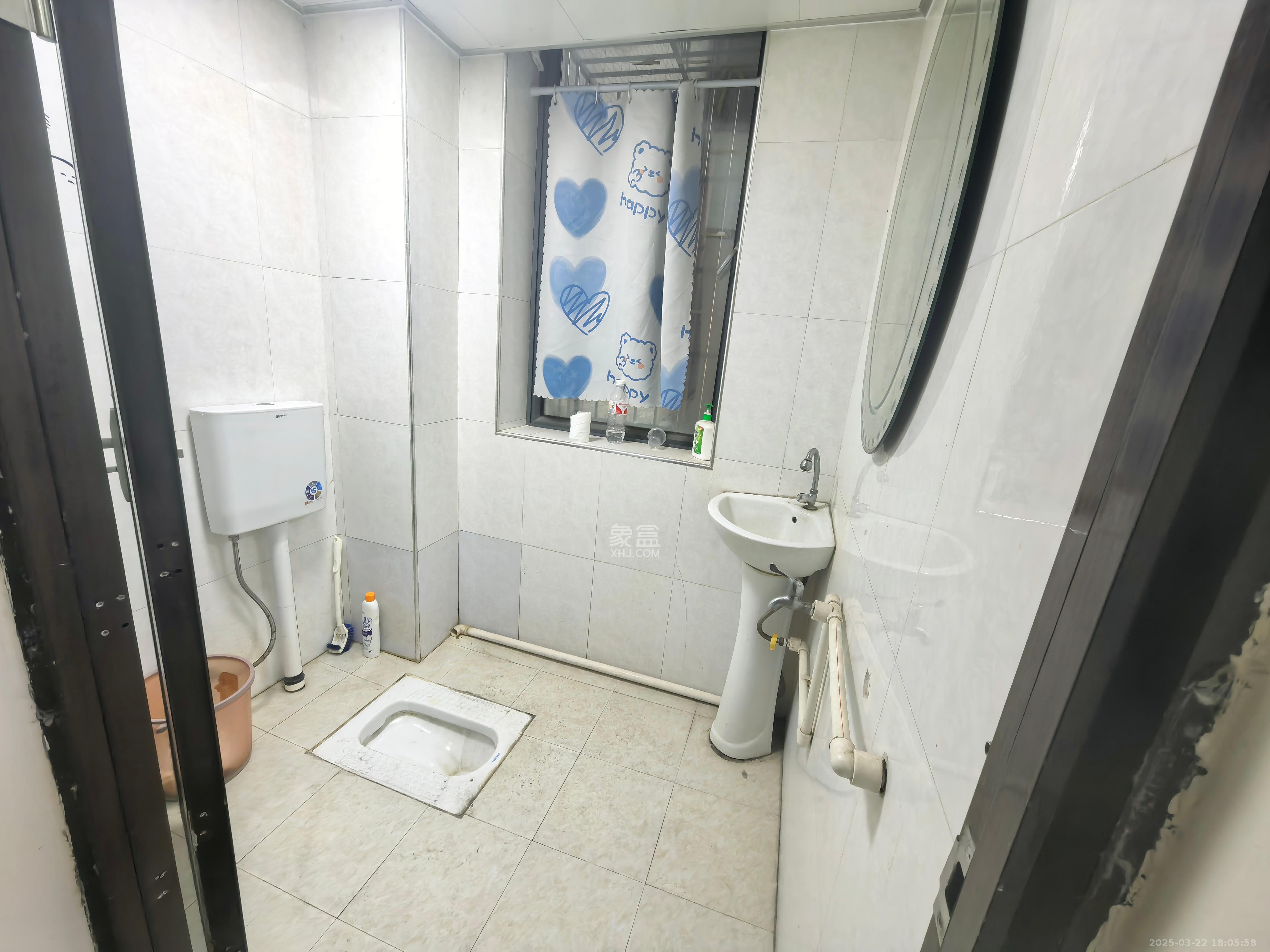 芙蓉蓉苑 2室2厅1卫 2300.0元/月 芙蓉蓉苑 2室2厅1卫 2300.0元/月室内图