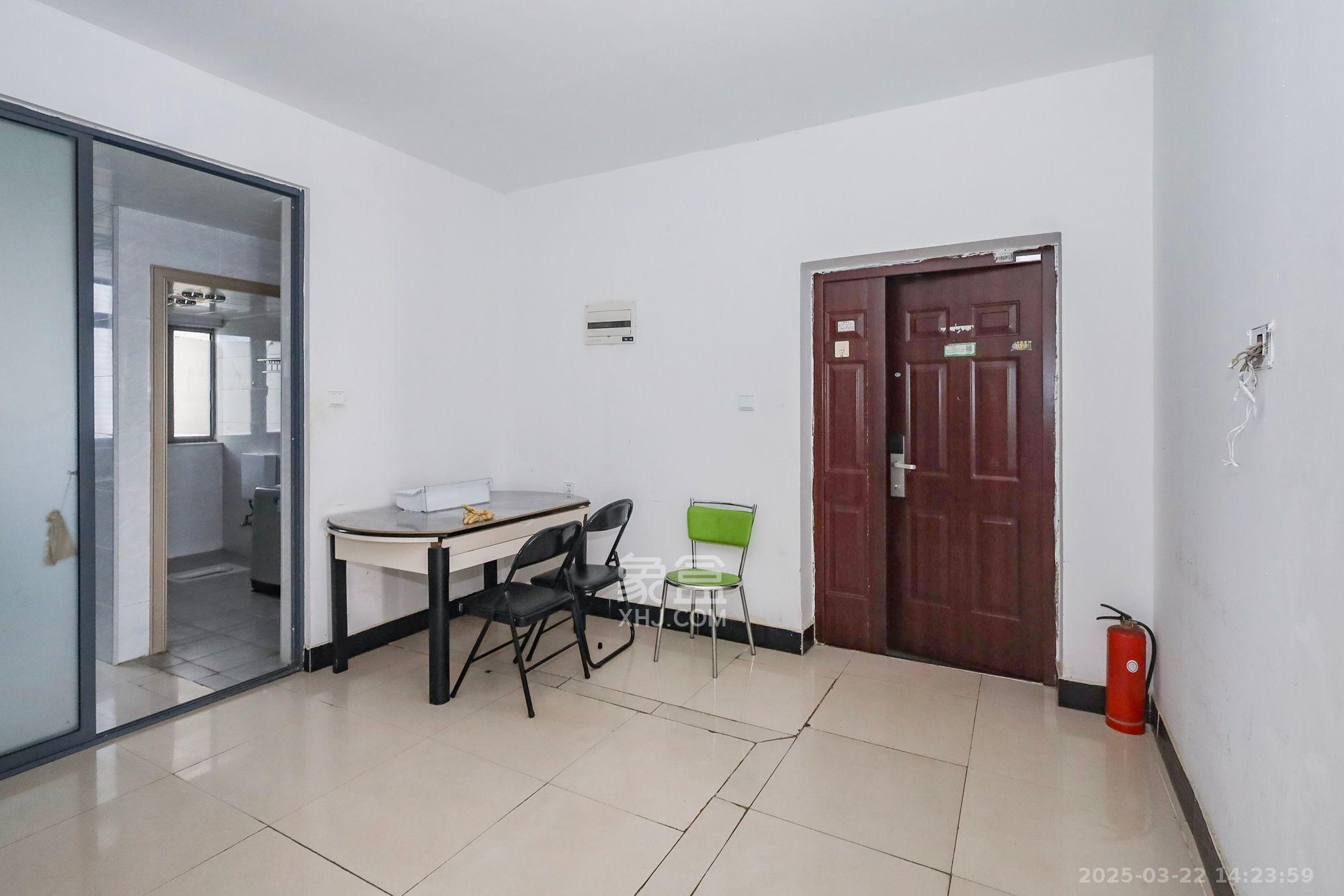 八方小区C区  4室2厅2卫    4200.0元/月 八方小区C区  4室2厅2卫    4200.0元/月室内图