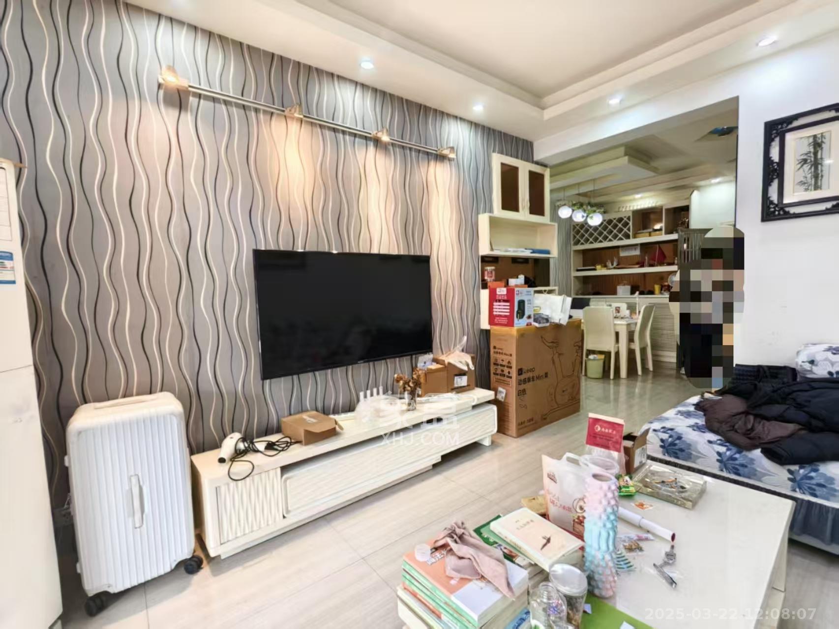 洋湖景园  2室1厅1卫   2400.00元/月