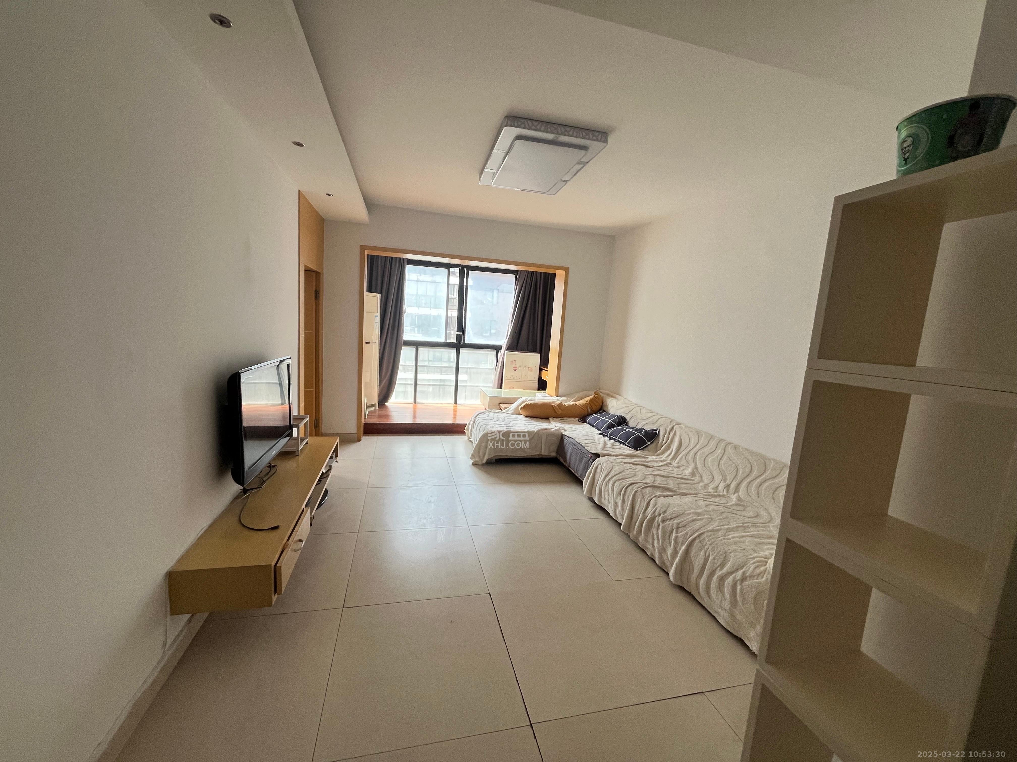 鑫远湘府华城  2室2厅1卫   2300.00元/月
