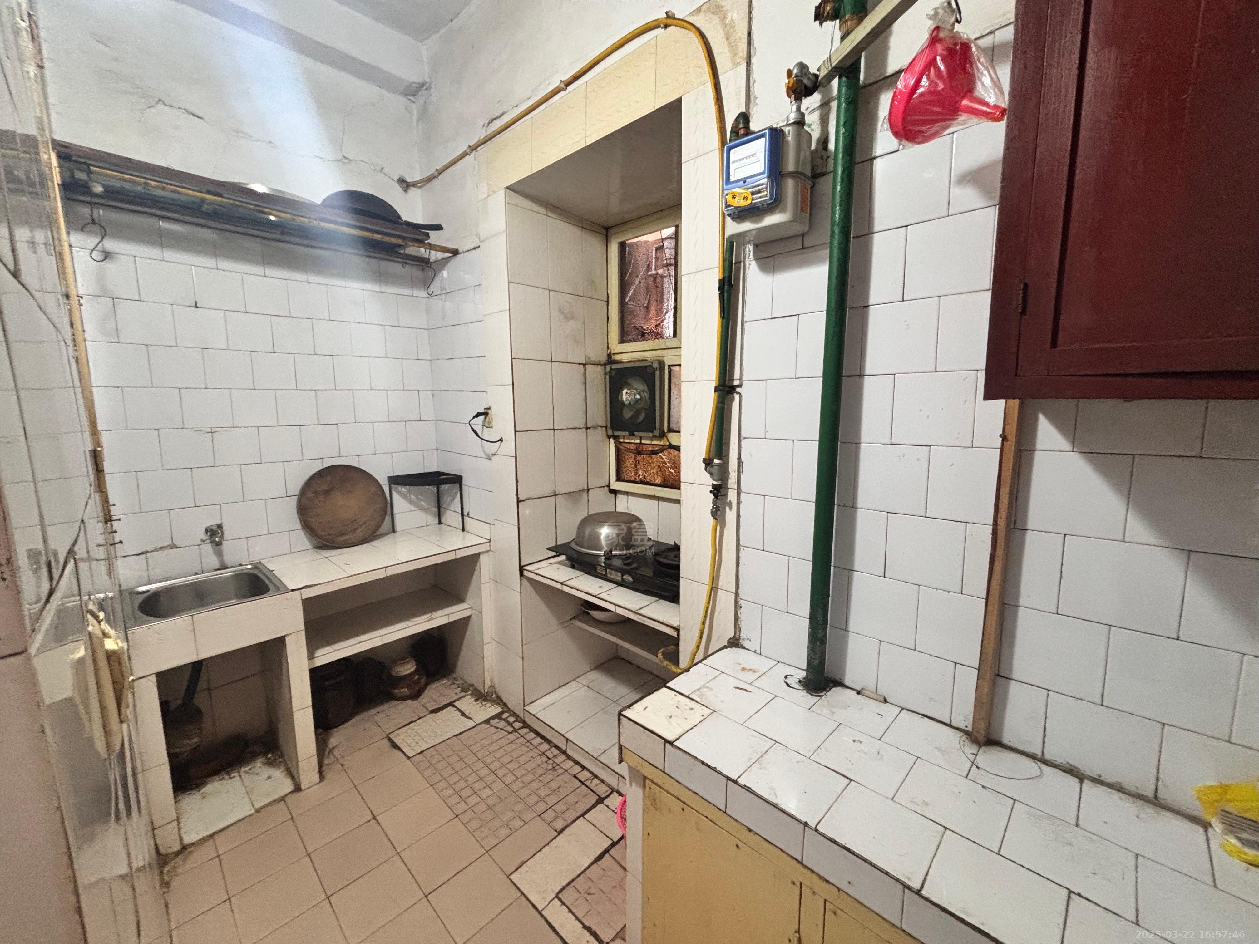 芦淞路散盘 3室1厅1卫 1000.0元/月 芦淞路散盘 3室1厅1卫 1000.0元/月室内图