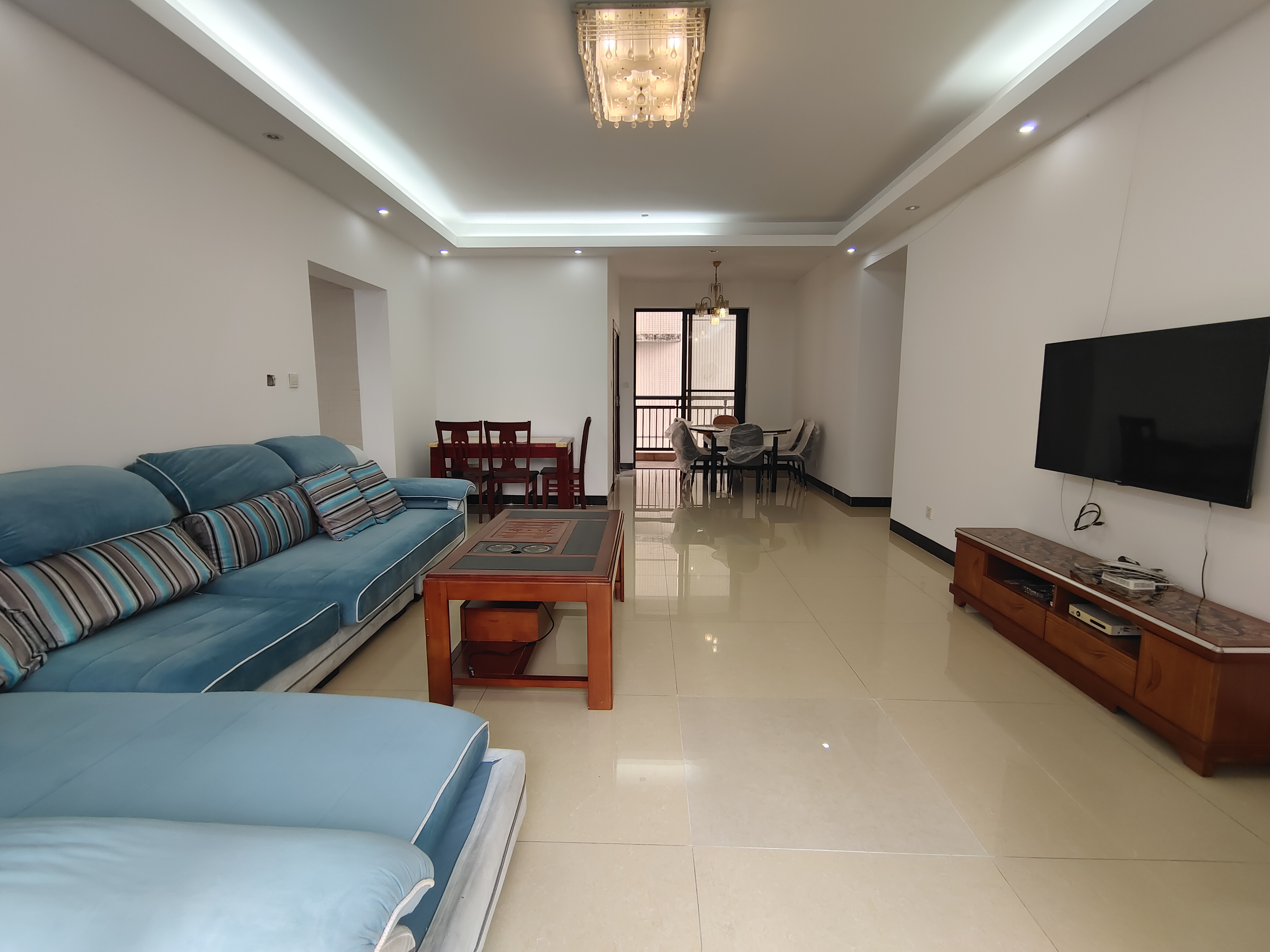 金碧文华 4室2厅2卫 3800.0元/月 金碧文华 4室2厅2卫 3800.0元/月室内图