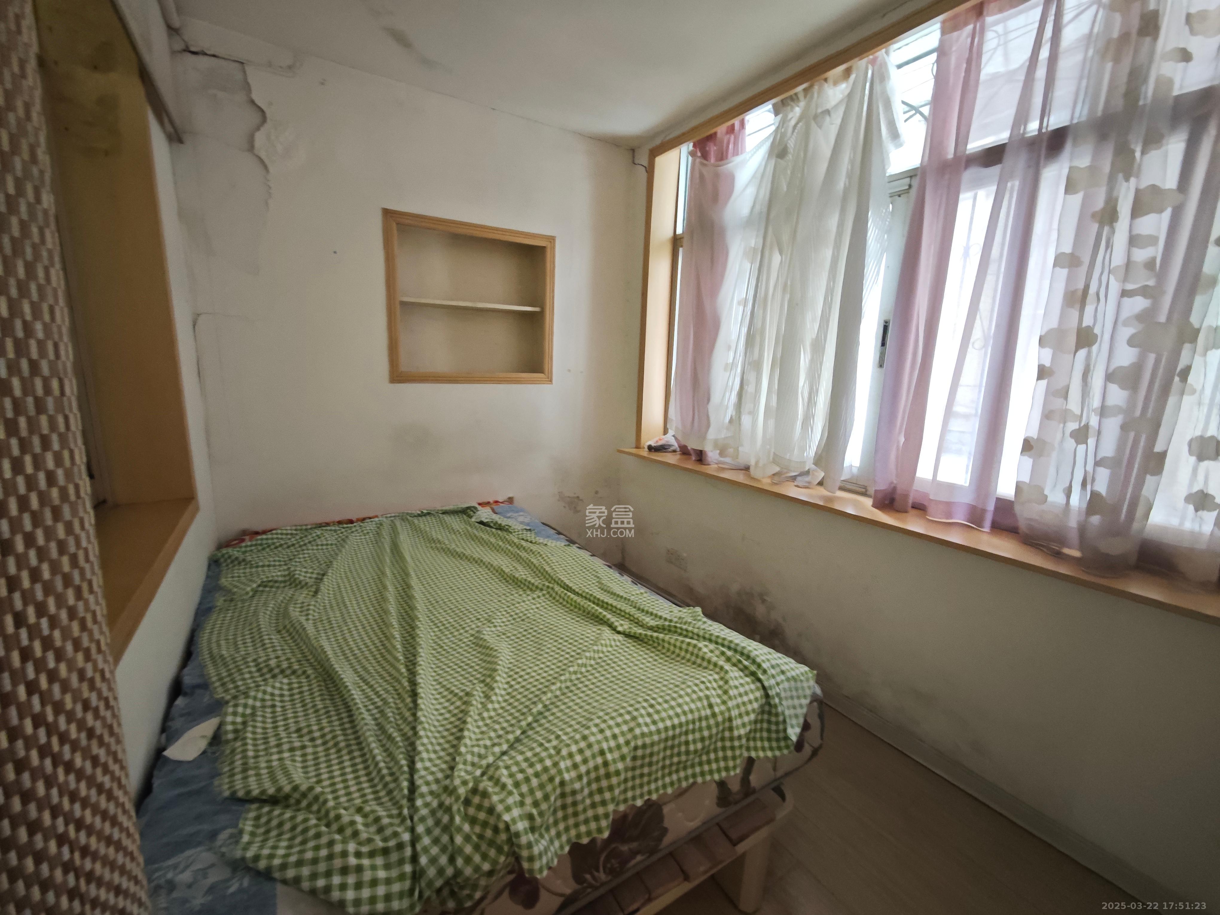 东瓜山一村  2室1厅1卫   1300.00元/月室内图