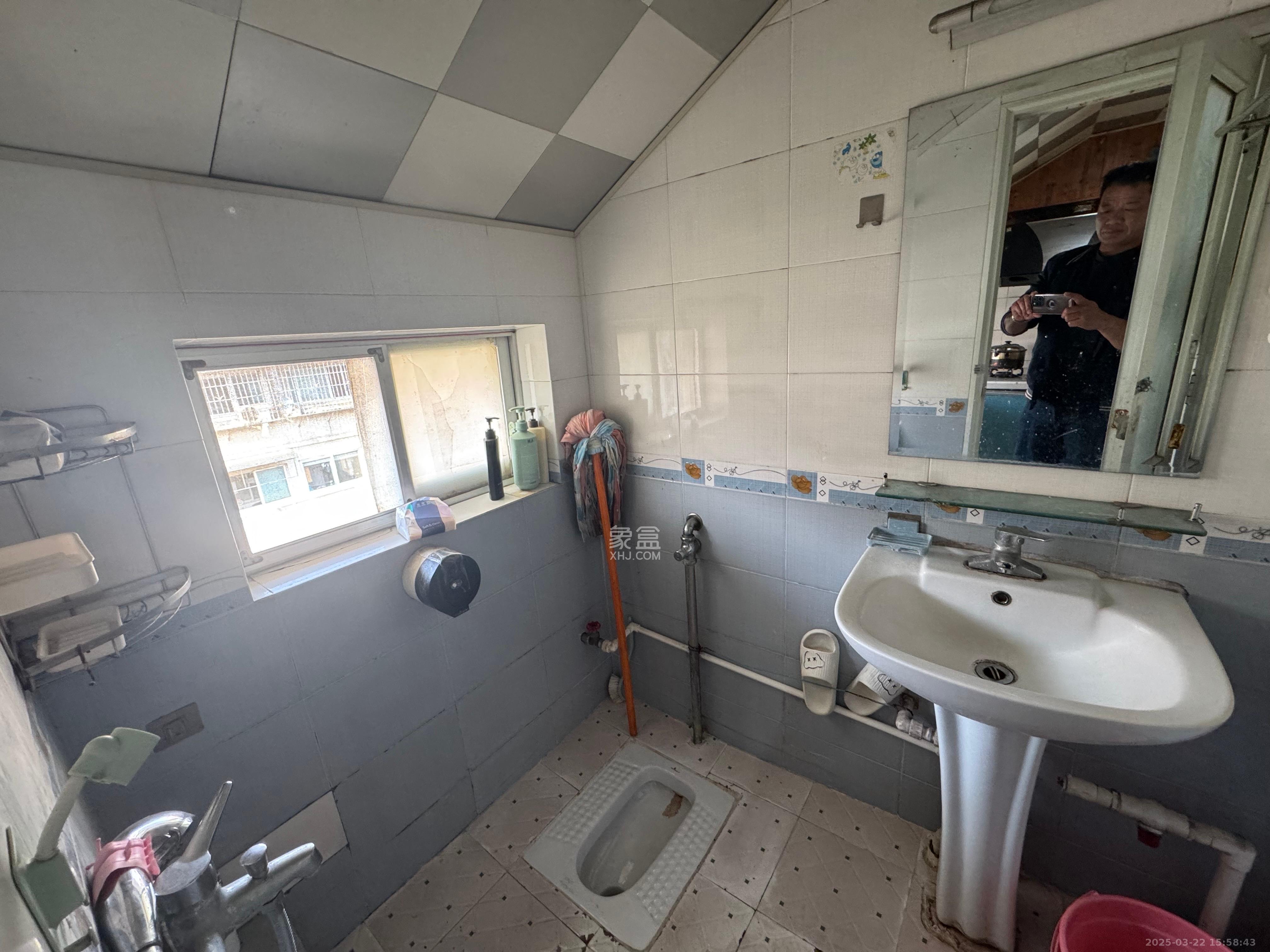 佳园星城 3室2厅1卫 1000.0元/月 佳园星城 3室2厅1卫 1000.0元/月室内图