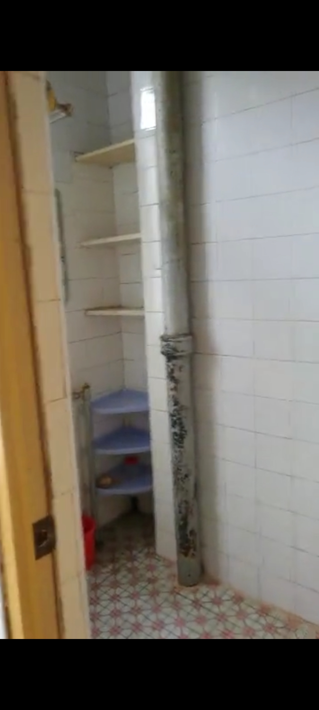 娄底技师学院家属院 4室1厅1卫 41.8万 娄底技师学院家属院 4室1厅1卫 41.8万客厅