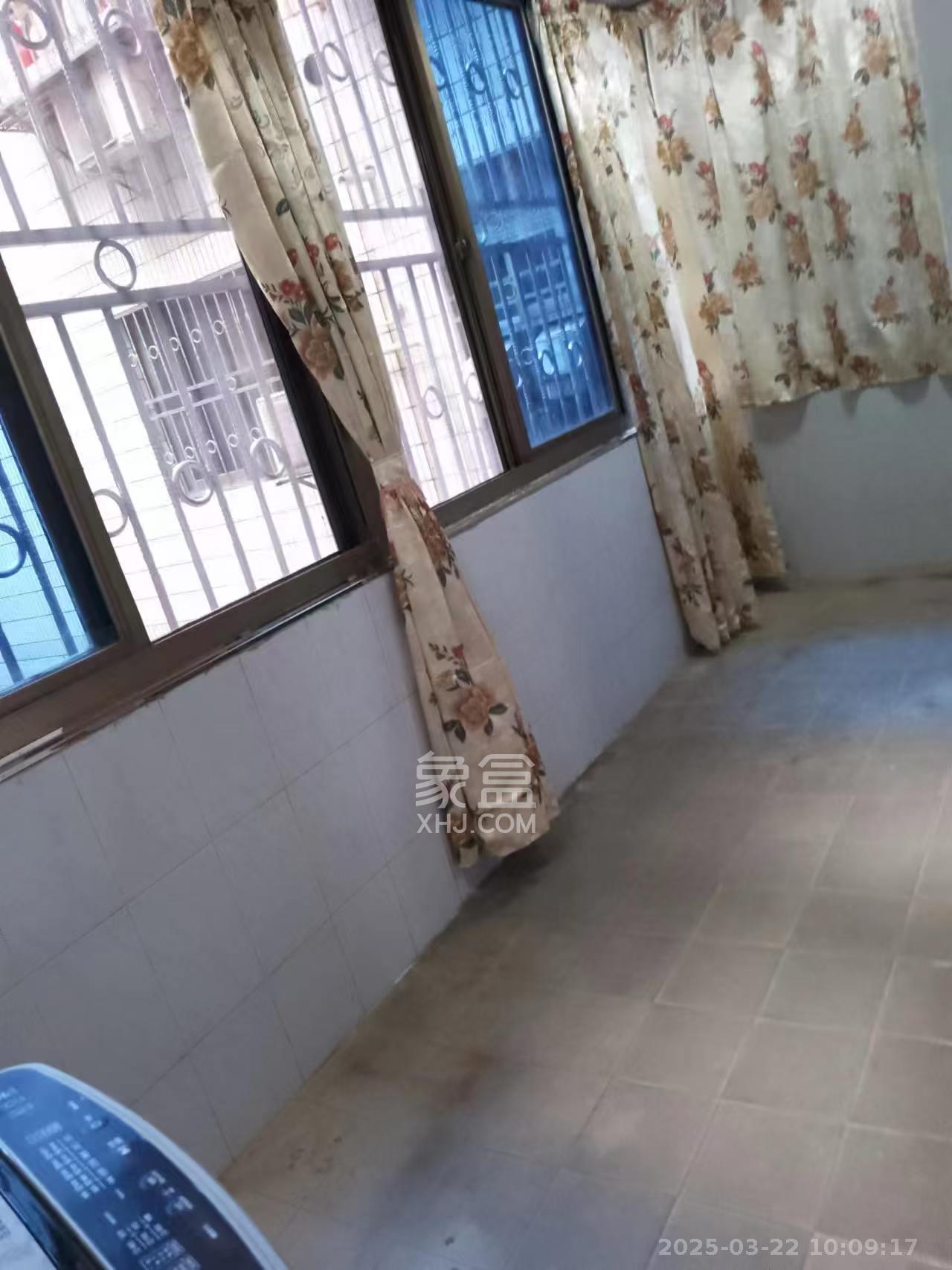 长沙市自来水公司住宅小区(白沙路119号) 2室1厅1卫 2400.0元/月 长沙市自来水公司住宅小区(白沙路119号) 2室1厅1卫 2400.0元/月室内图