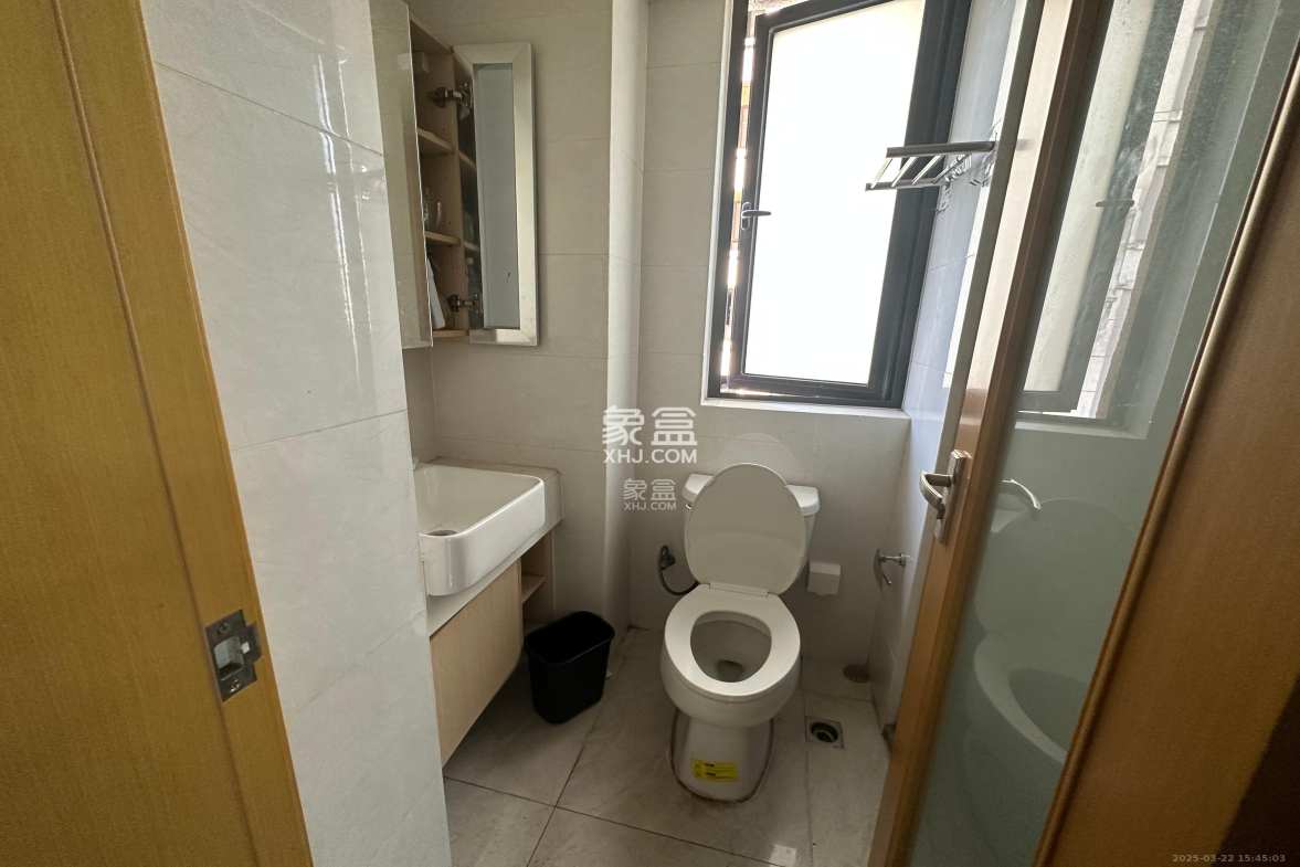 中海国际二期  1室1厅1卫    1200.0元/月 中海国际二期  1室1厅1卫    1200.0元/月室内图