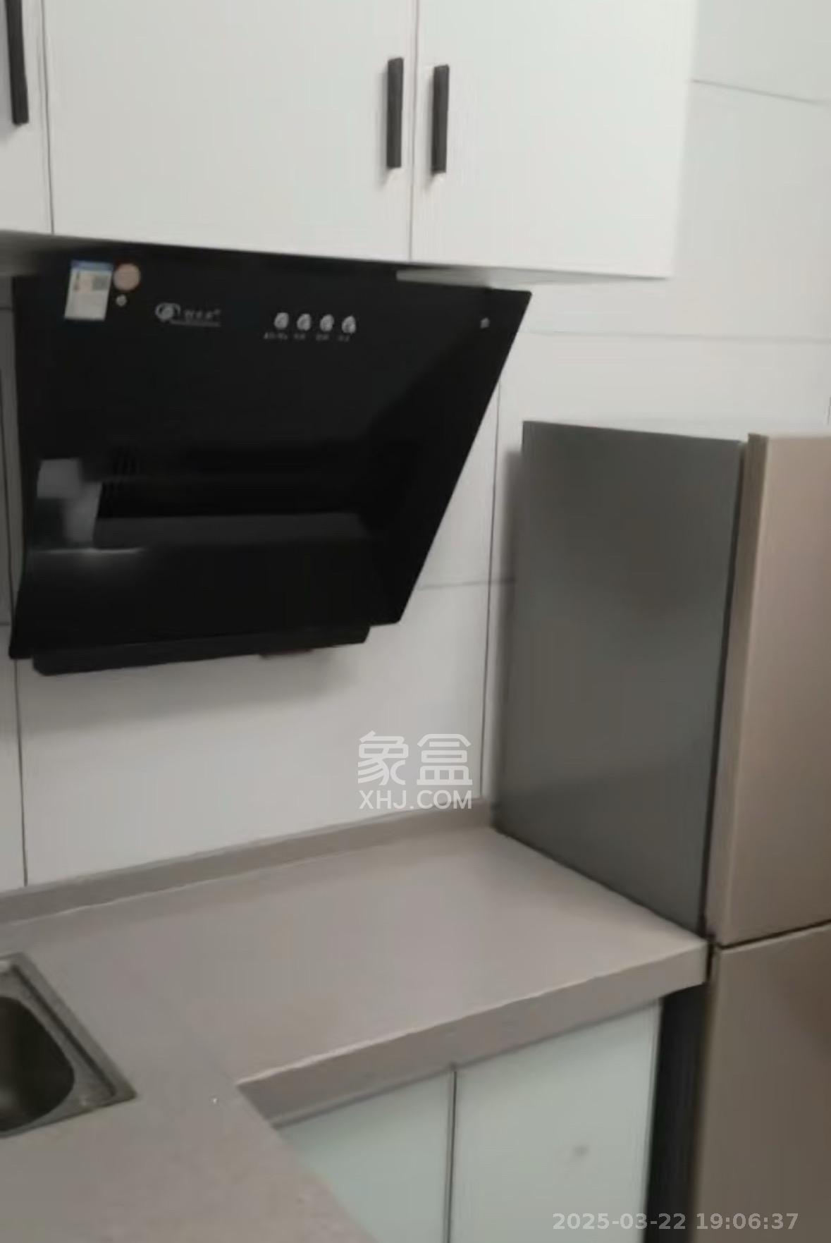 嘉荣苑  1室1厅1卫   1400.00元/月室内图