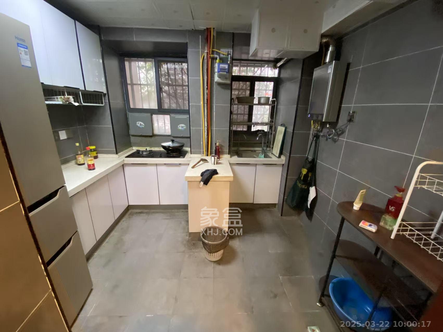 麻园湾  3室2厅1卫   3300.00元/月室内图
