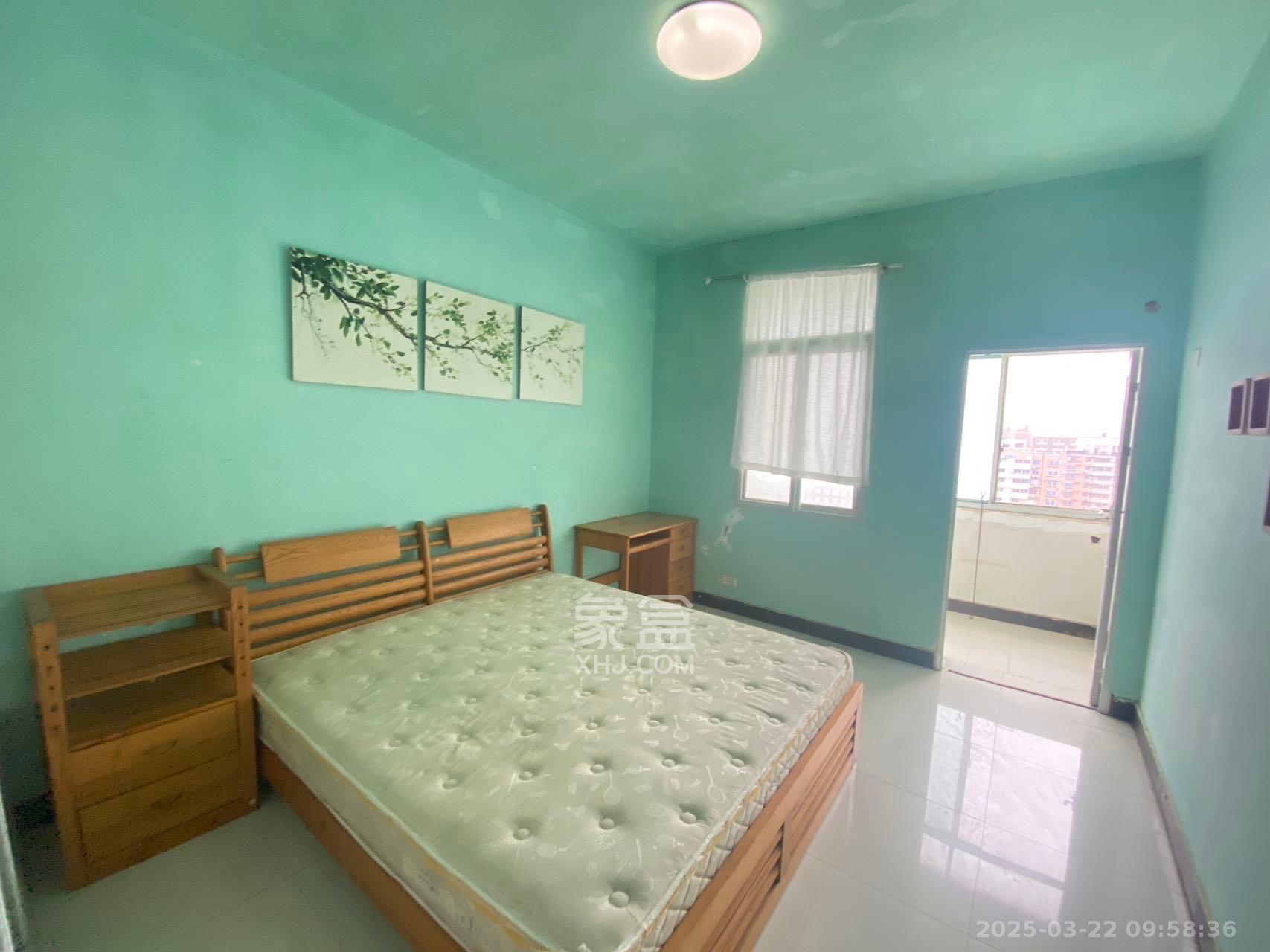 东瓜山一村  1室1厅1卫   1350.00元/月室内图