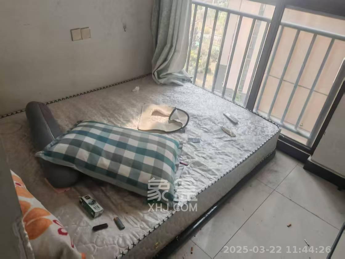 梅溪鑫苑名家 3室2厅1卫 2200.0元/月 梅溪鑫苑名家 3室2厅1卫 2200.0元/月室内图