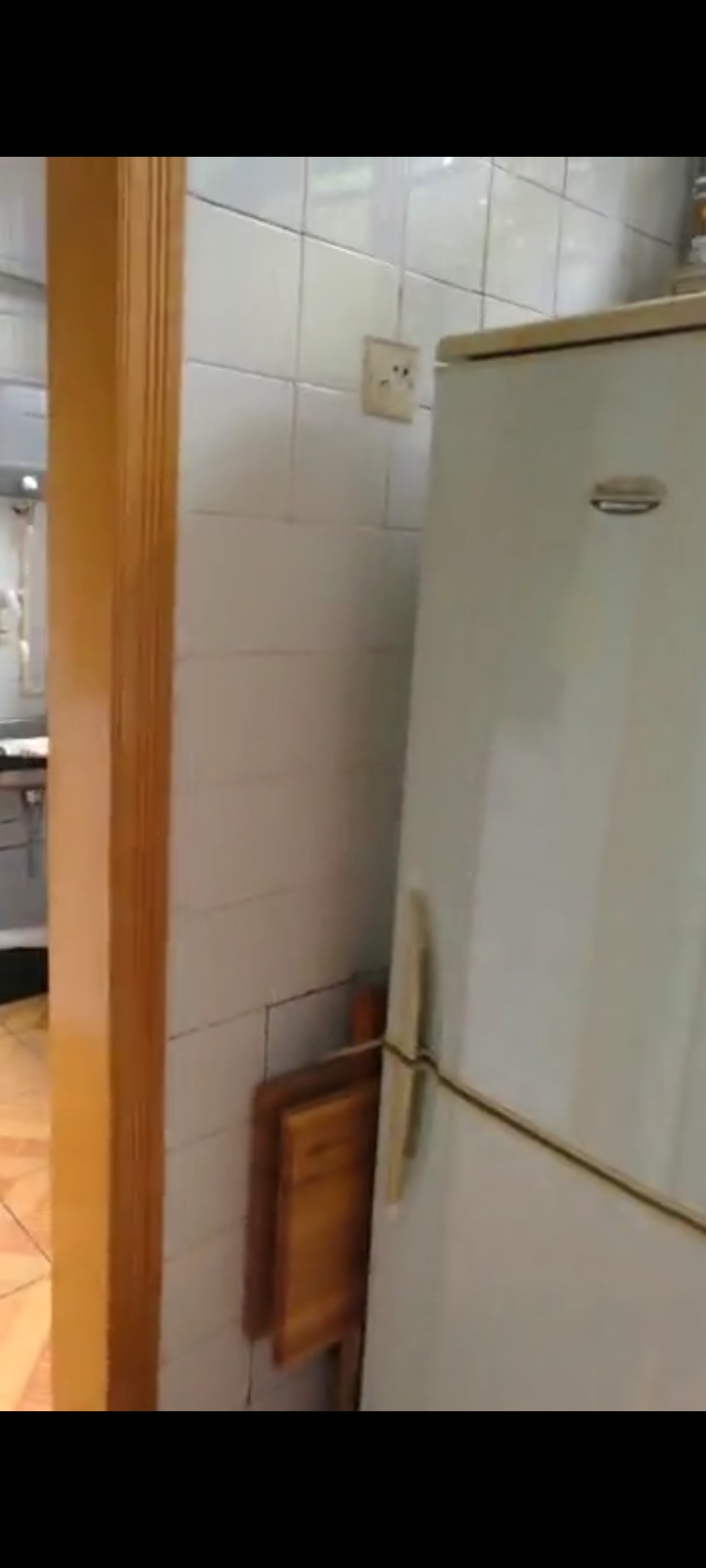 娄底技师学院家属院 4室1厅1卫 41.8万 娄底技师学院家属院 4室1厅1卫 41.8万客厅