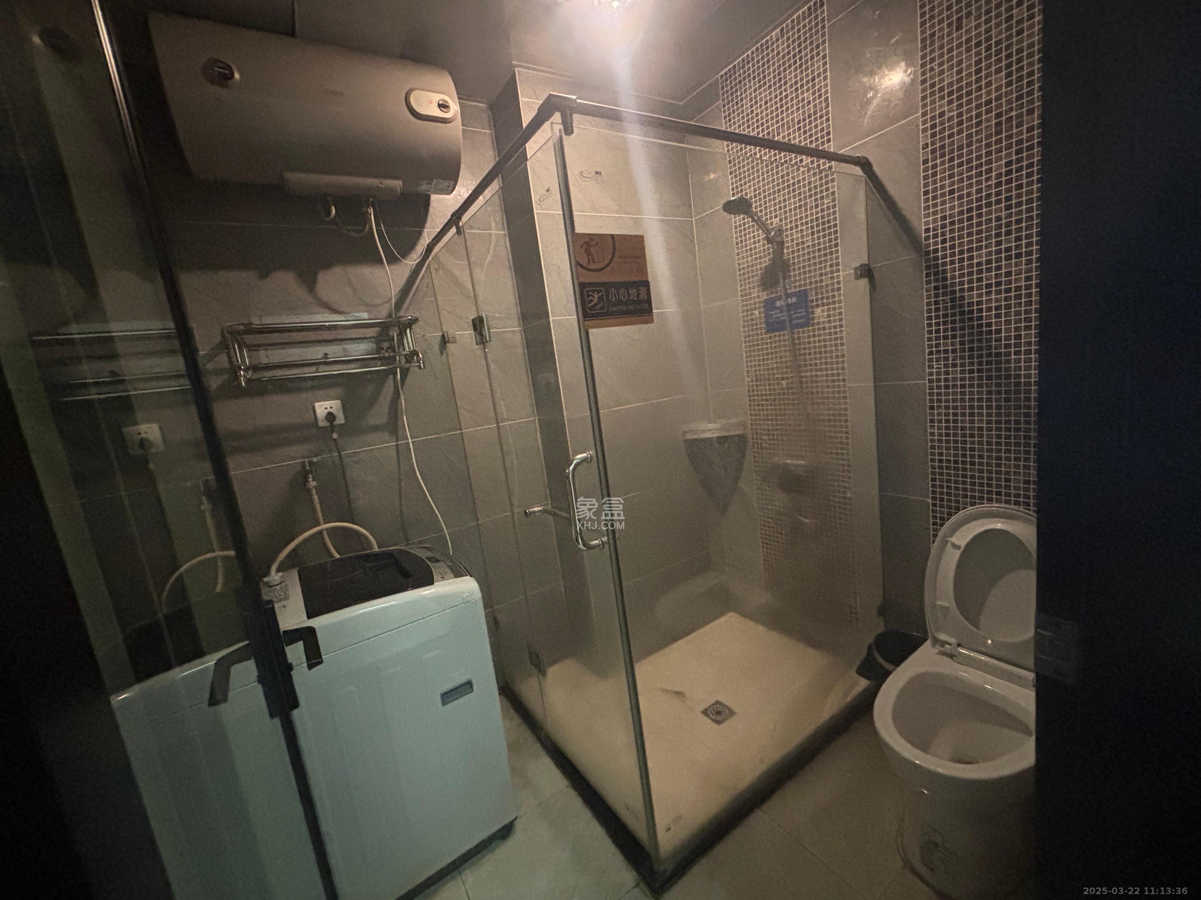 潇湘名城(新里程潇湘名城)  1室1厅1卫   1600.00元/月室内图