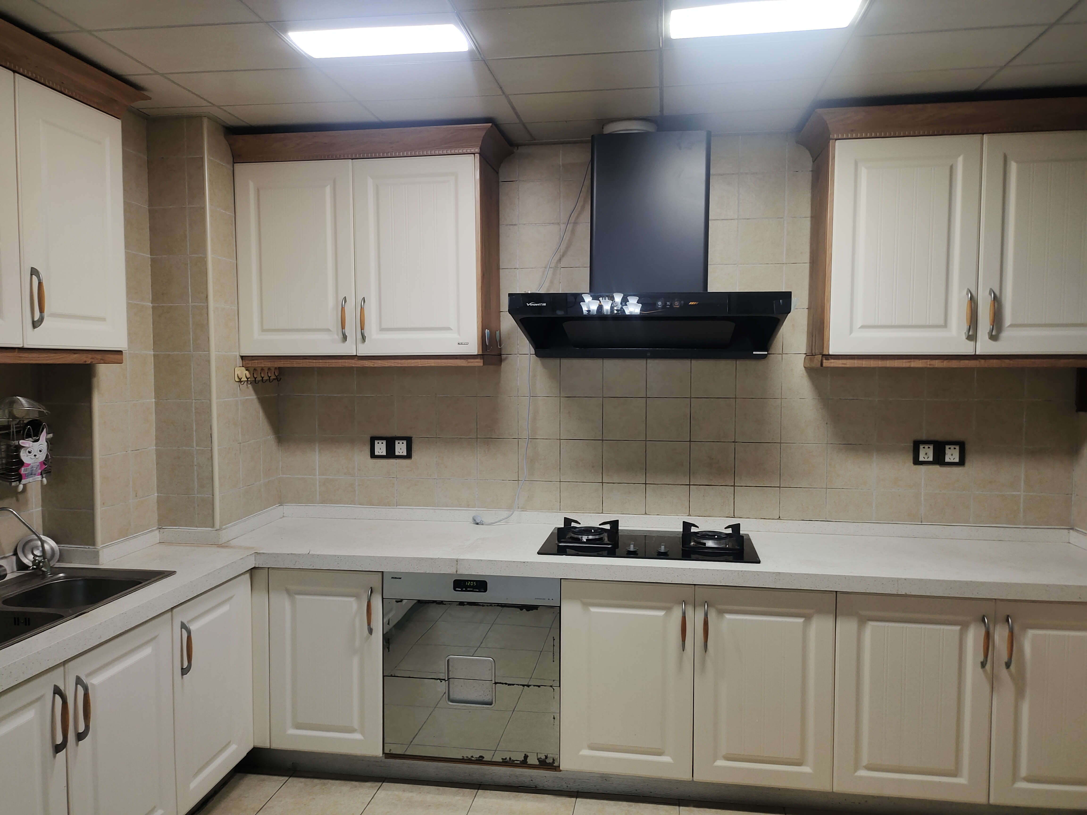 大同芙蓉 3室2厅2卫 99.8万 大同芙蓉 3室2厅2卫 99.8万厨房