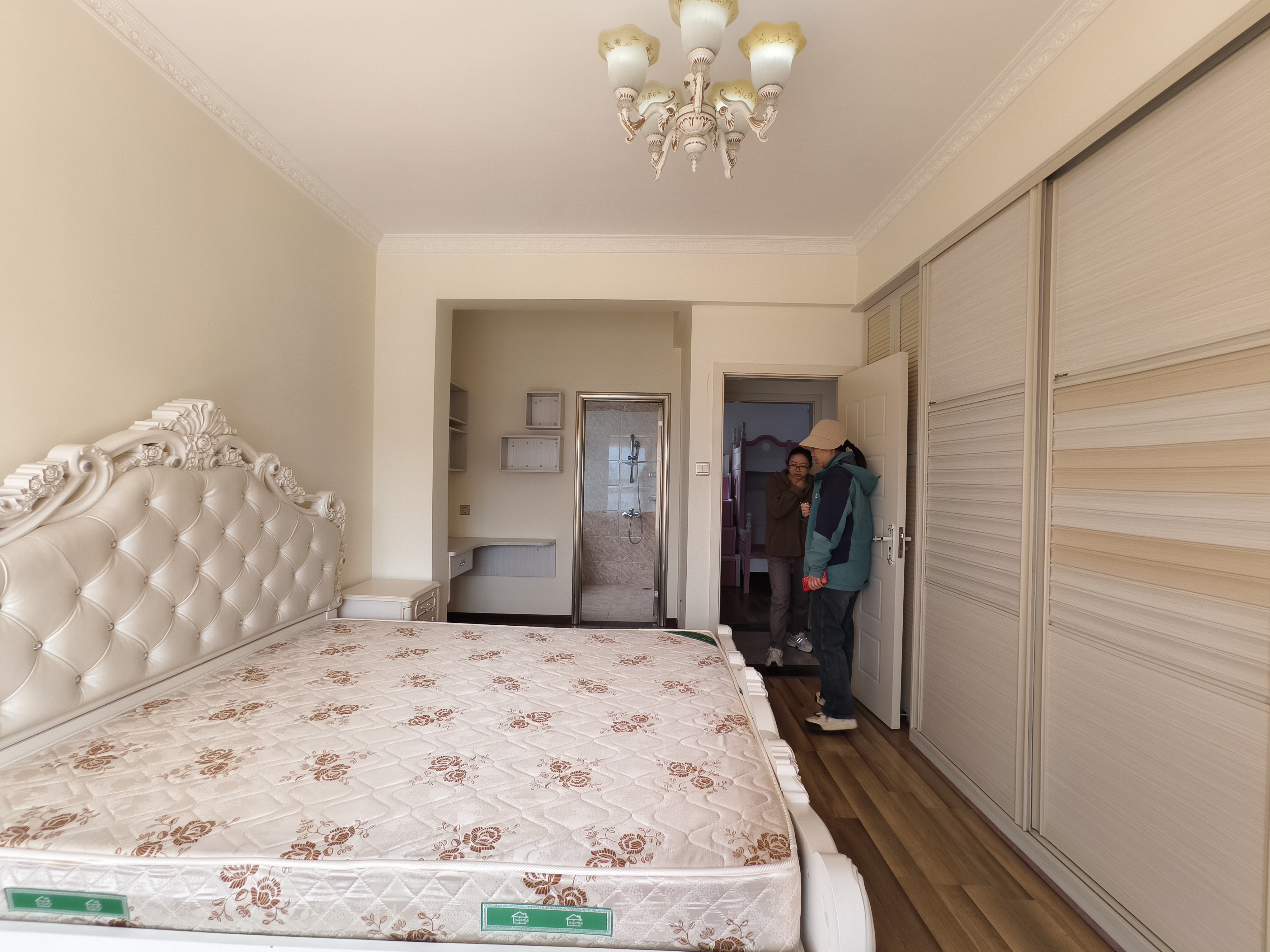 山城上品 1室0厅0卫 1800.0元/月 山城上品 1室0厅0卫 1800.0元/月室内图