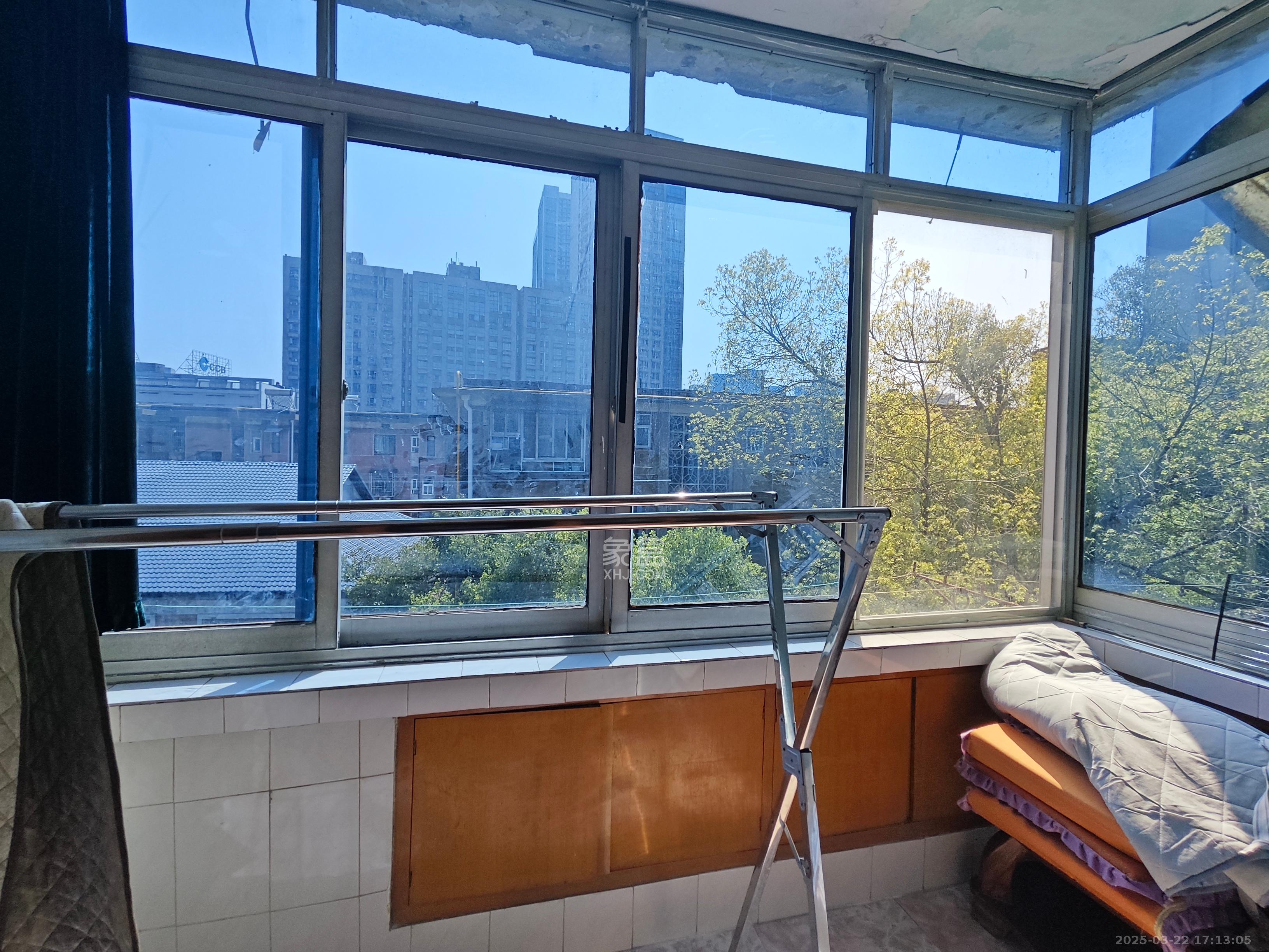 省新华印刷一厂宿舍区 3室1厅1卫 1700.0元/月 省新华印刷一厂宿舍区 3室1厅1卫 1700.0元/月室内图