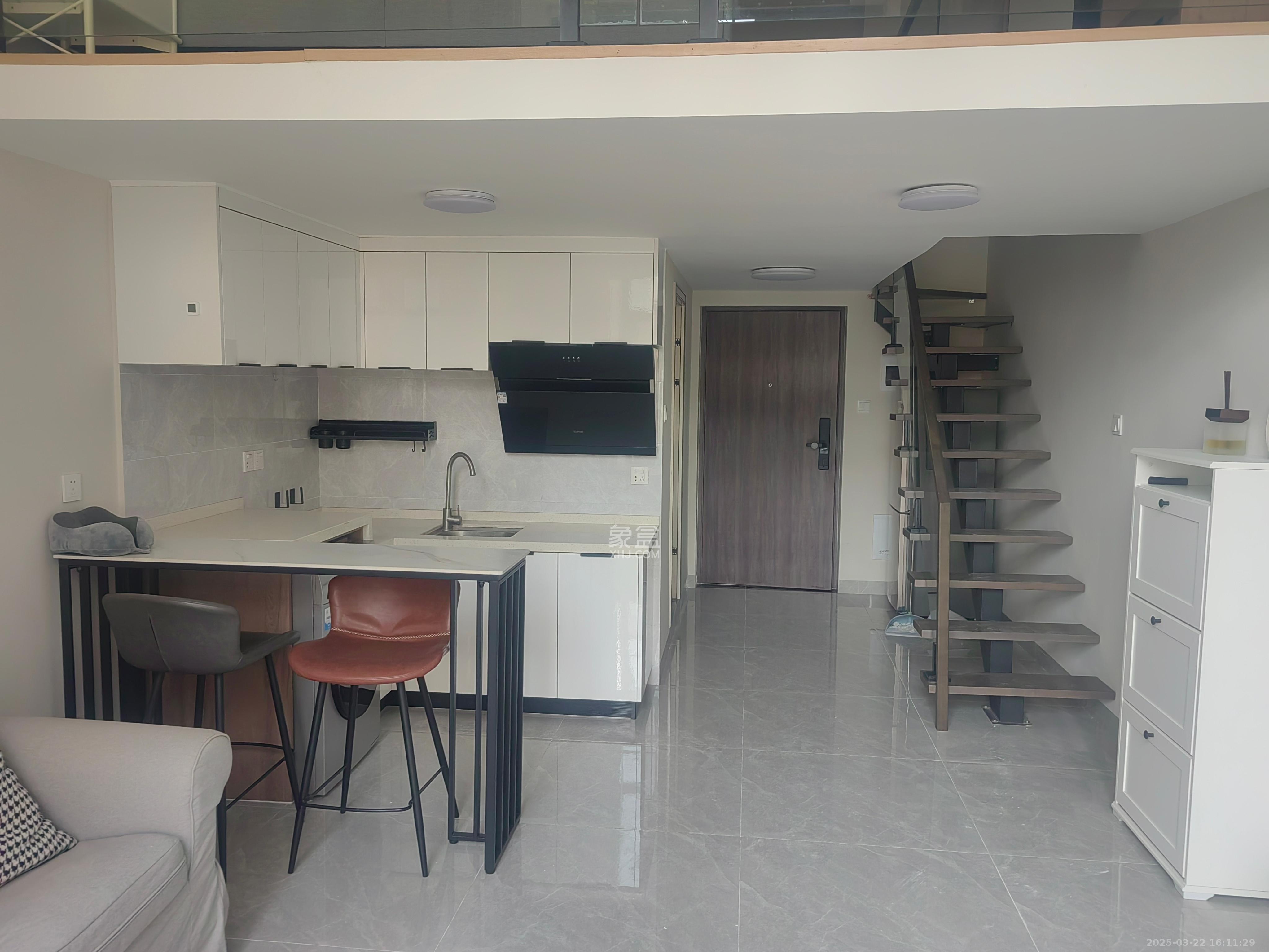 龙湖新壹城 1室1厅1卫 2400.0元/月 龙湖新壹城 1室1厅1卫 2400.0元/月室内图