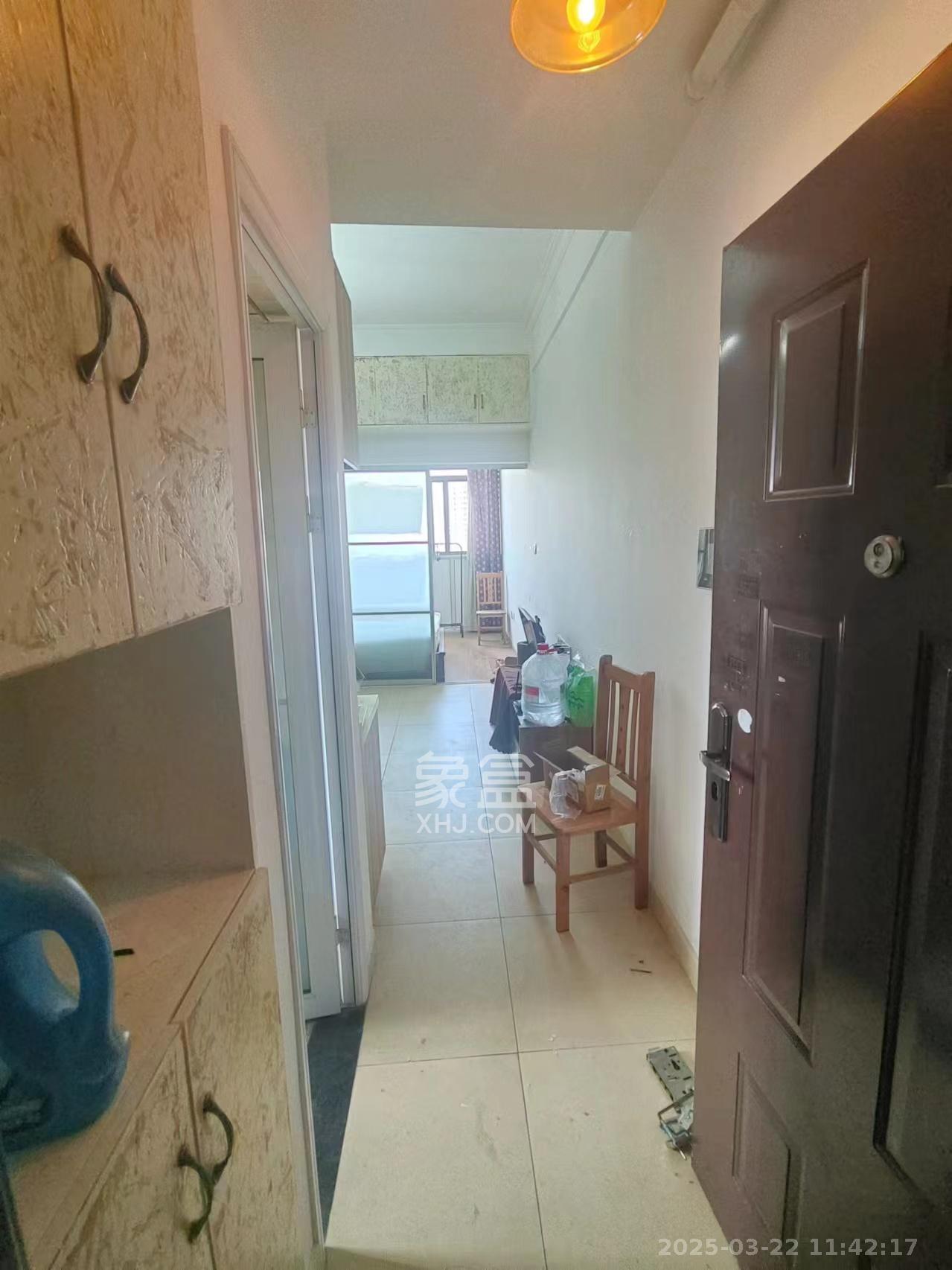 鑫远湘府逸园 1室1厅1卫 1300.0元/月 鑫远湘府逸园 1室1厅1卫 1300.0元/月室内图