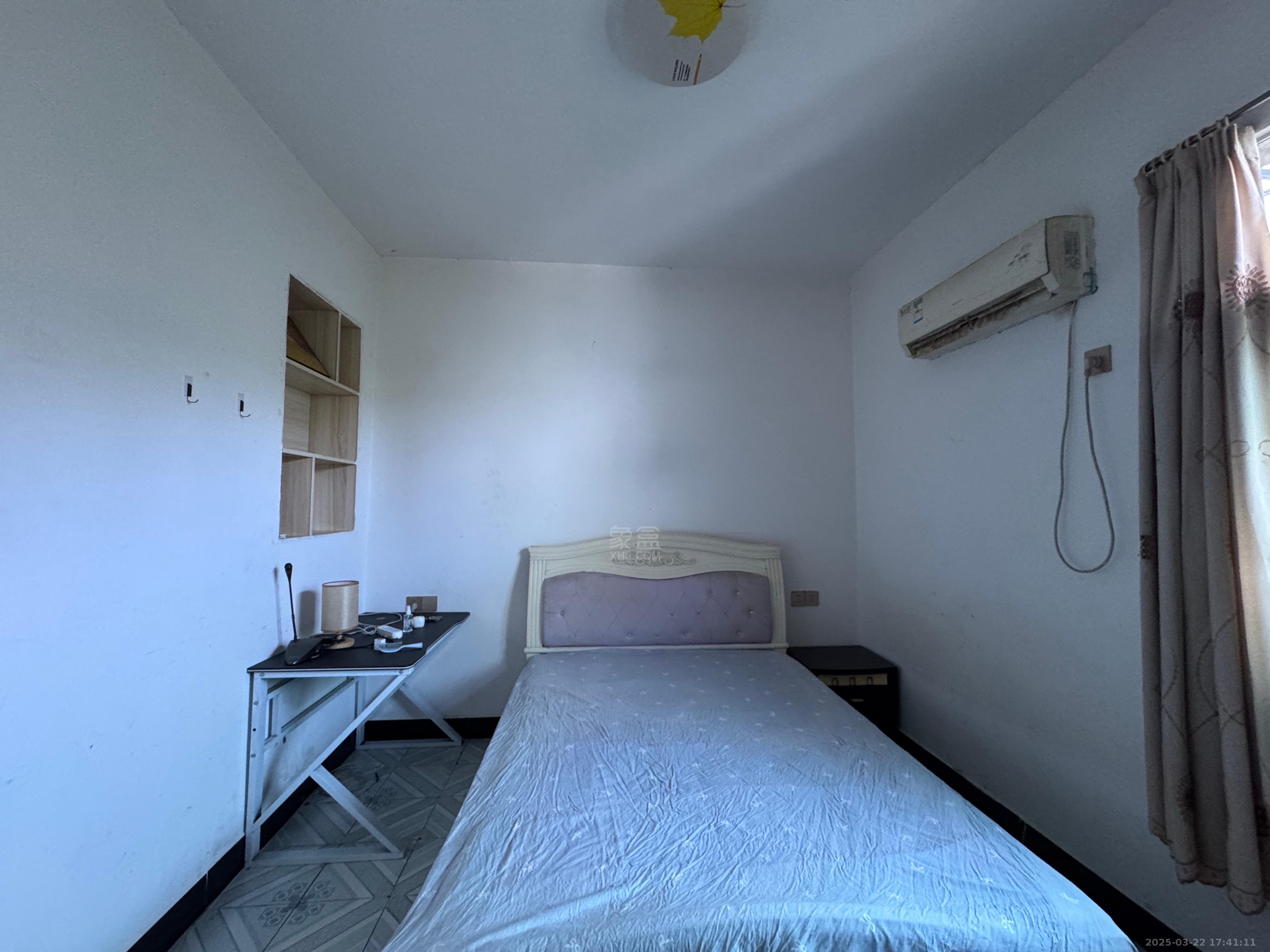 铁路小区 1室0厅0卫 1000.0元/月 铁路小区 1室0厅0卫 1000.0元/月室内图