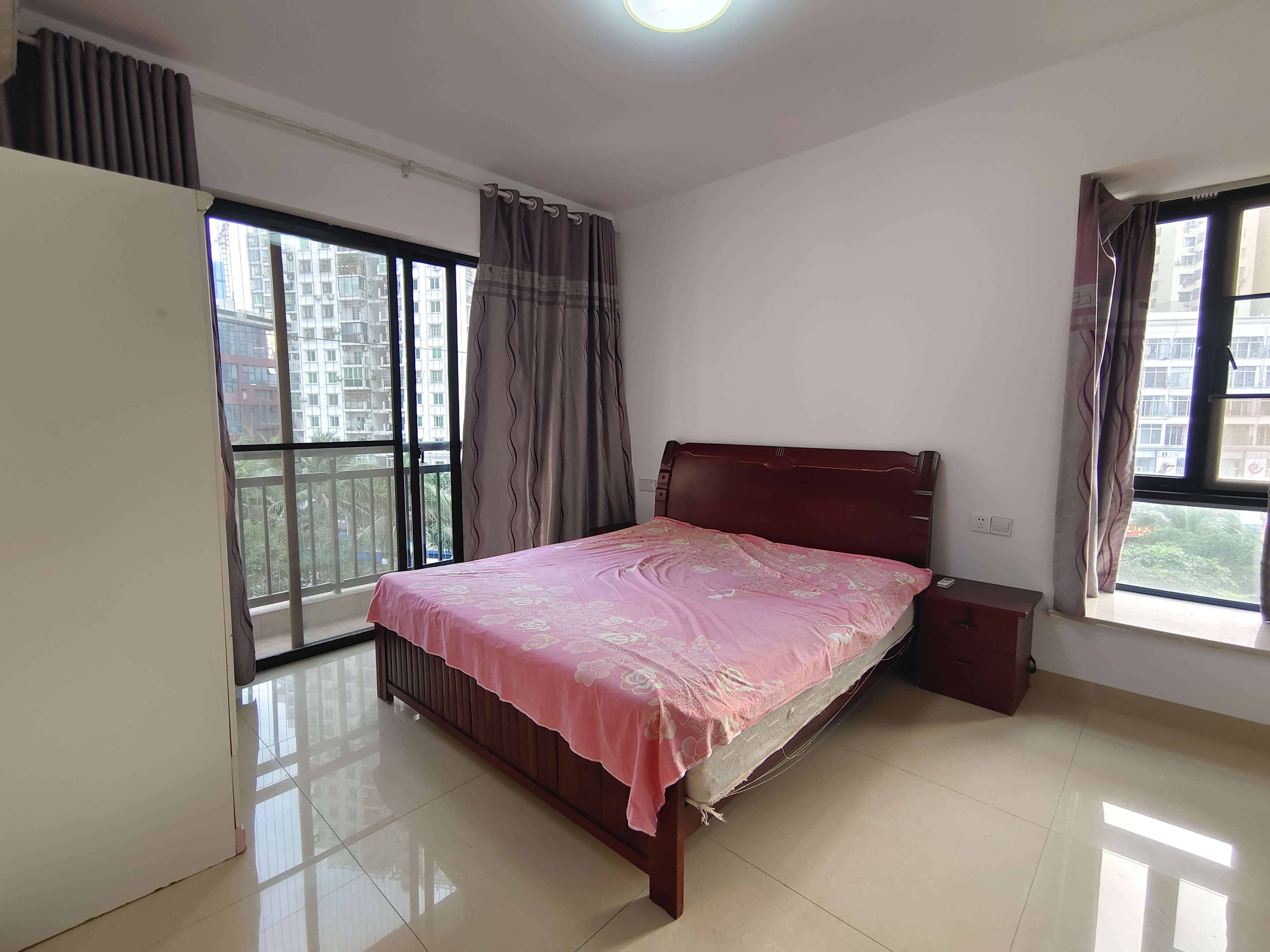 金碧文华 4室2厅2卫 3800.0元/月 金碧文华 4室2厅2卫 3800.0元/月室内图