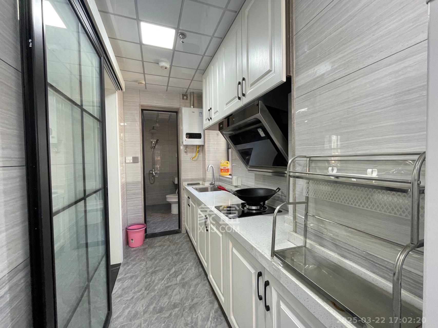 天健城 1室0厅1卫 2500.0元/月 天健城 1室0厅1卫 2500.0元/月室内图